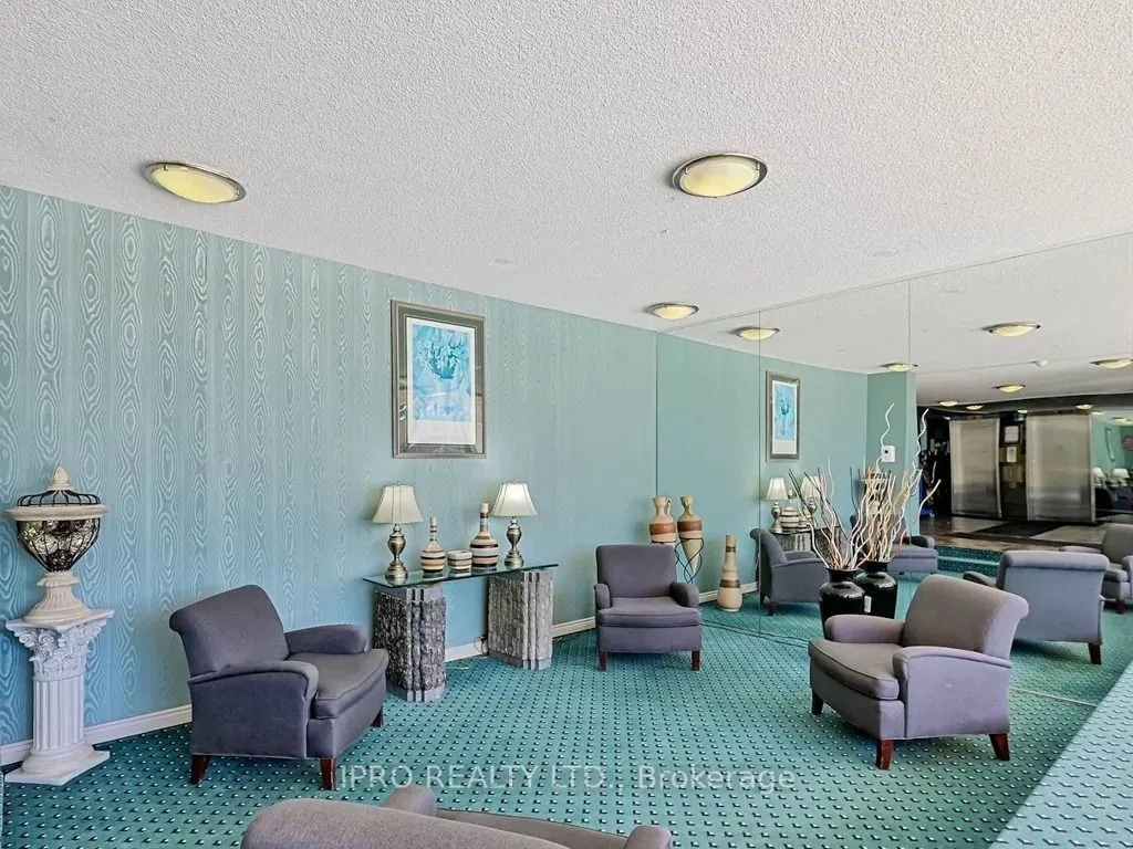 2929 Aquitaine Avenue, #1209