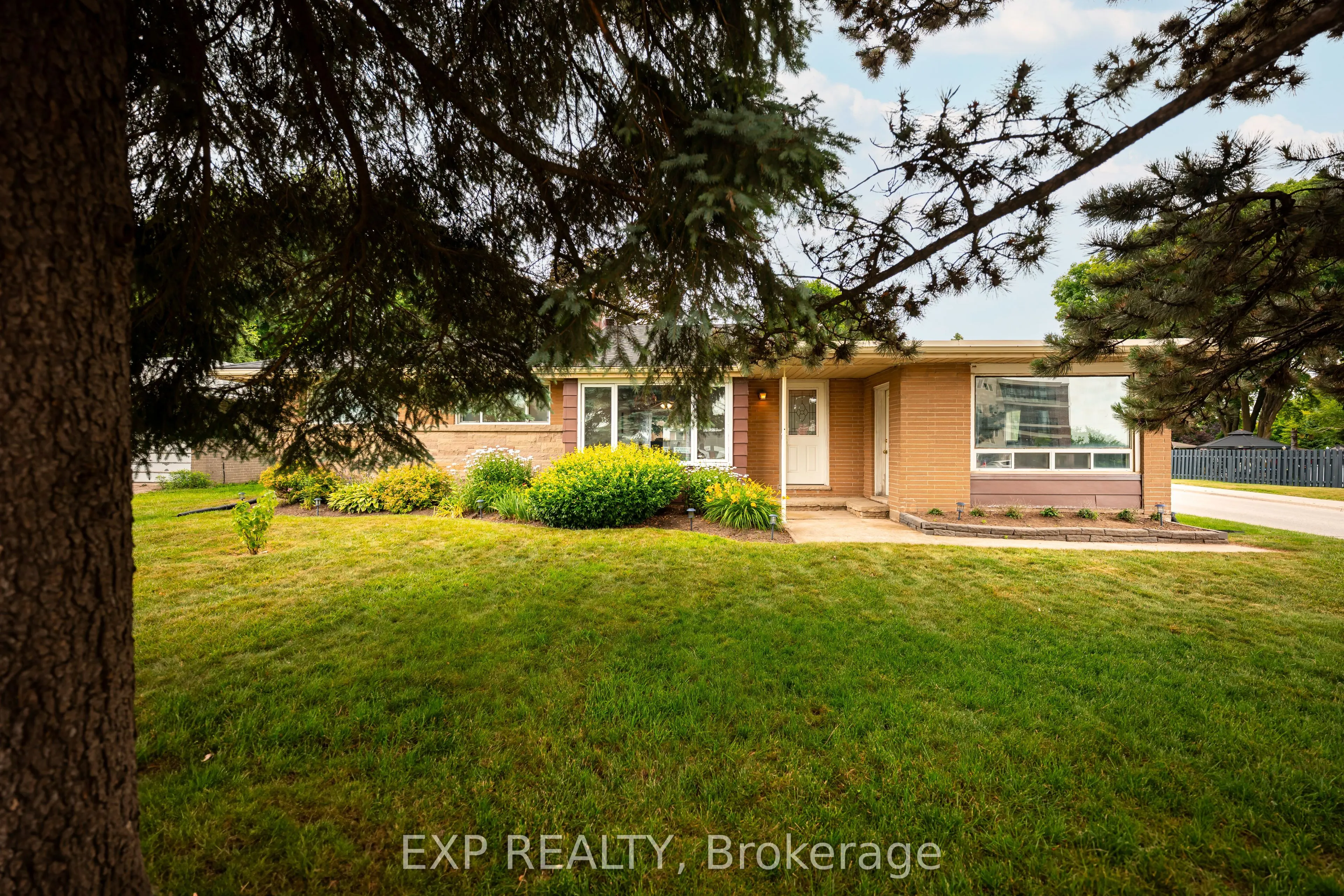 1 Banting Drive