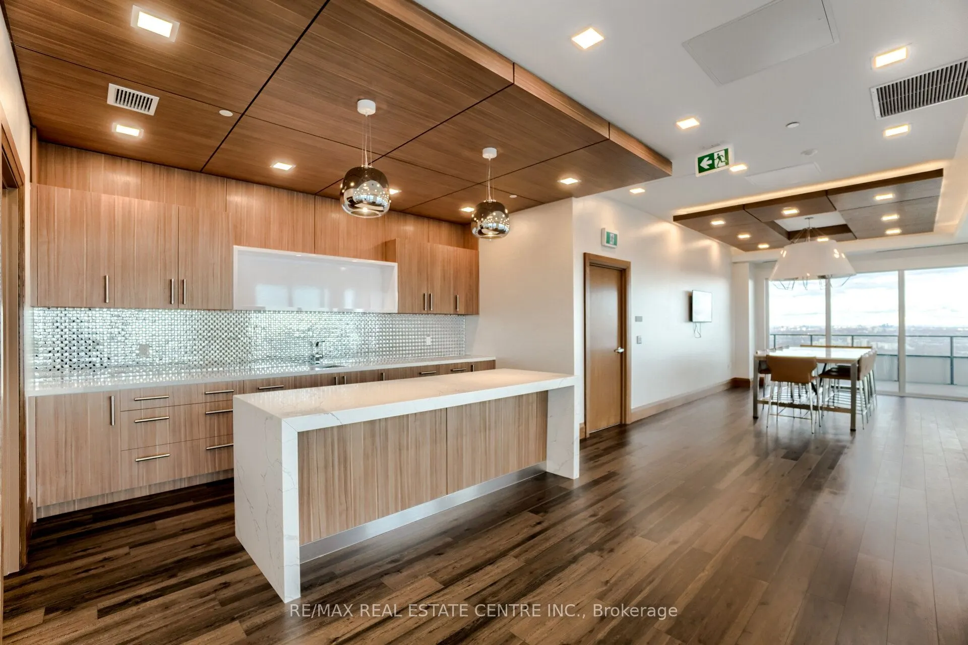 30 Shore Breeze Drive, #2622