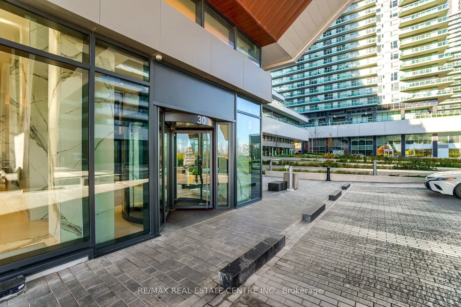 30 Shore Breeze Drive, #2622