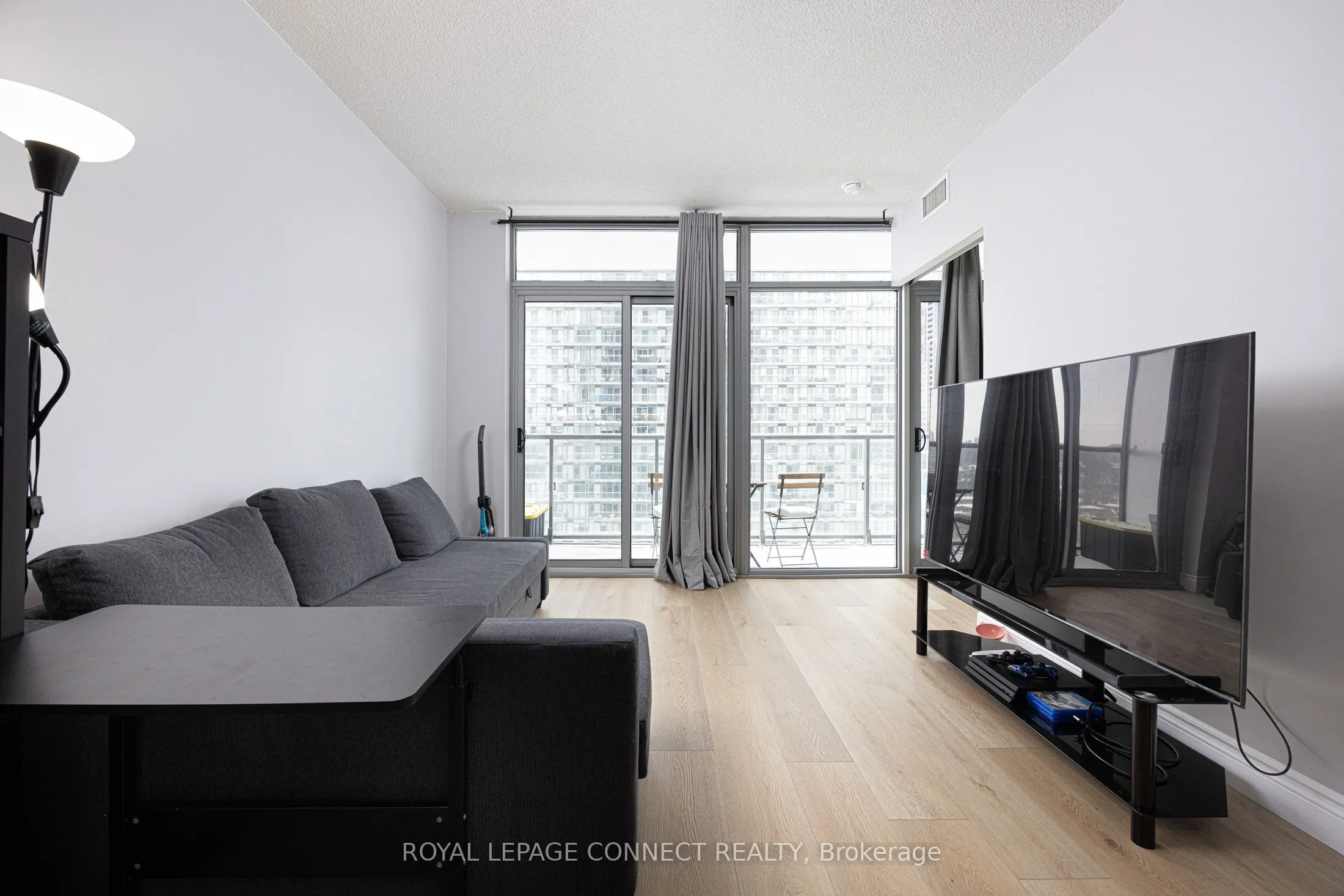 105 The Queensway, #1215