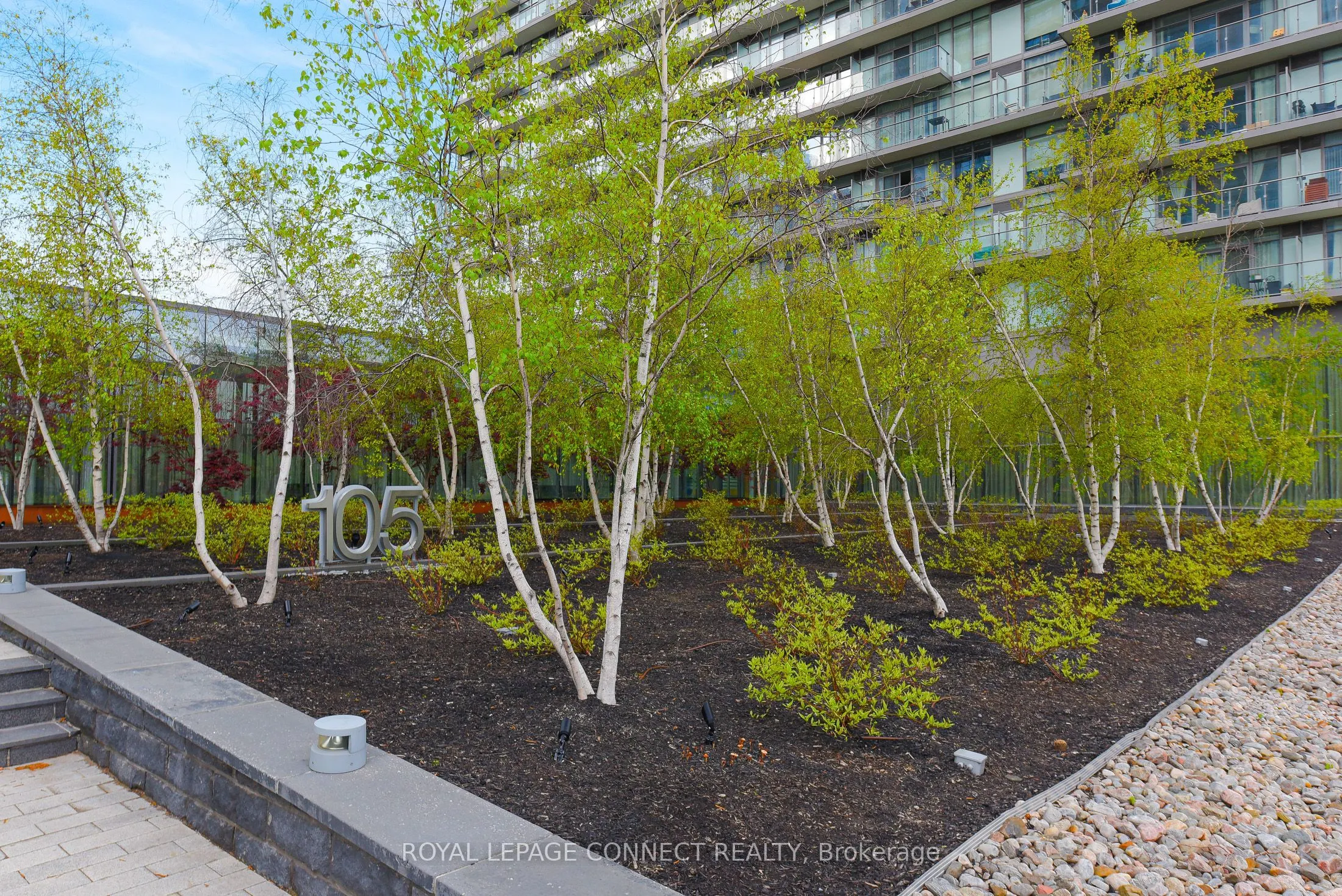 105 The Queensway, #1215