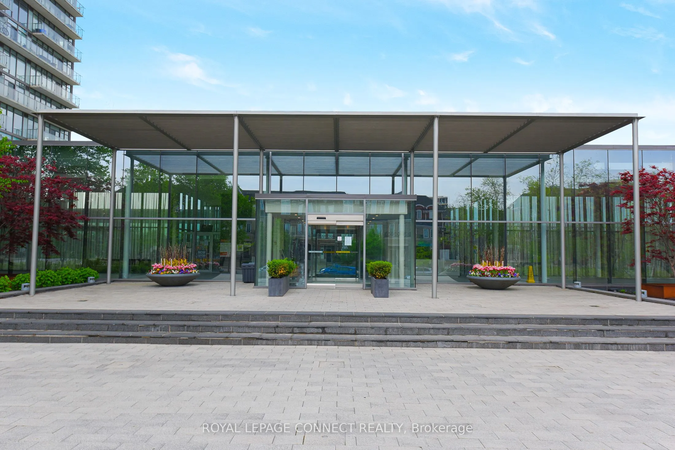 105 The Queensway, #1215
