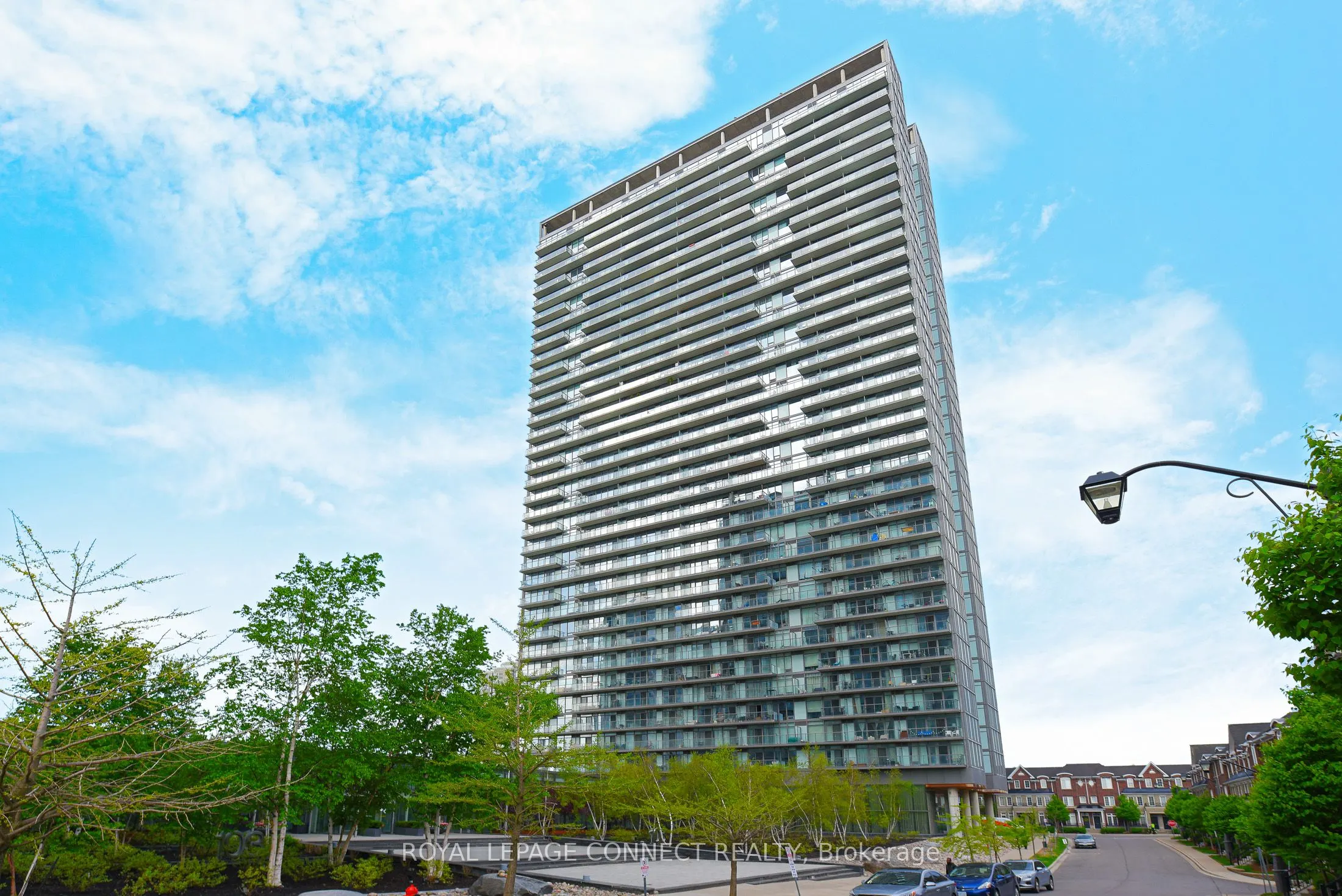 105 The Queensway, #1215