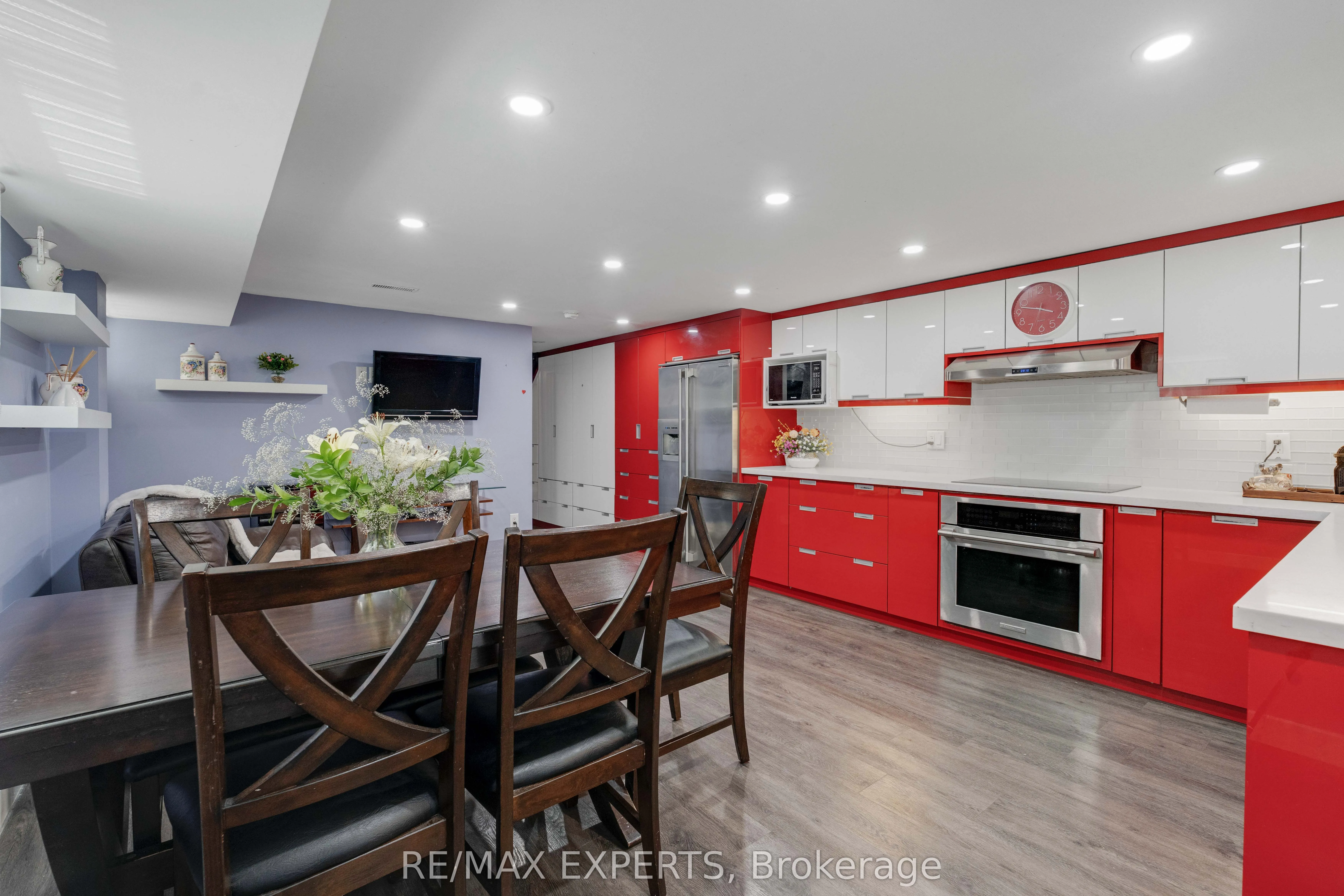 19 Kenora Crescent