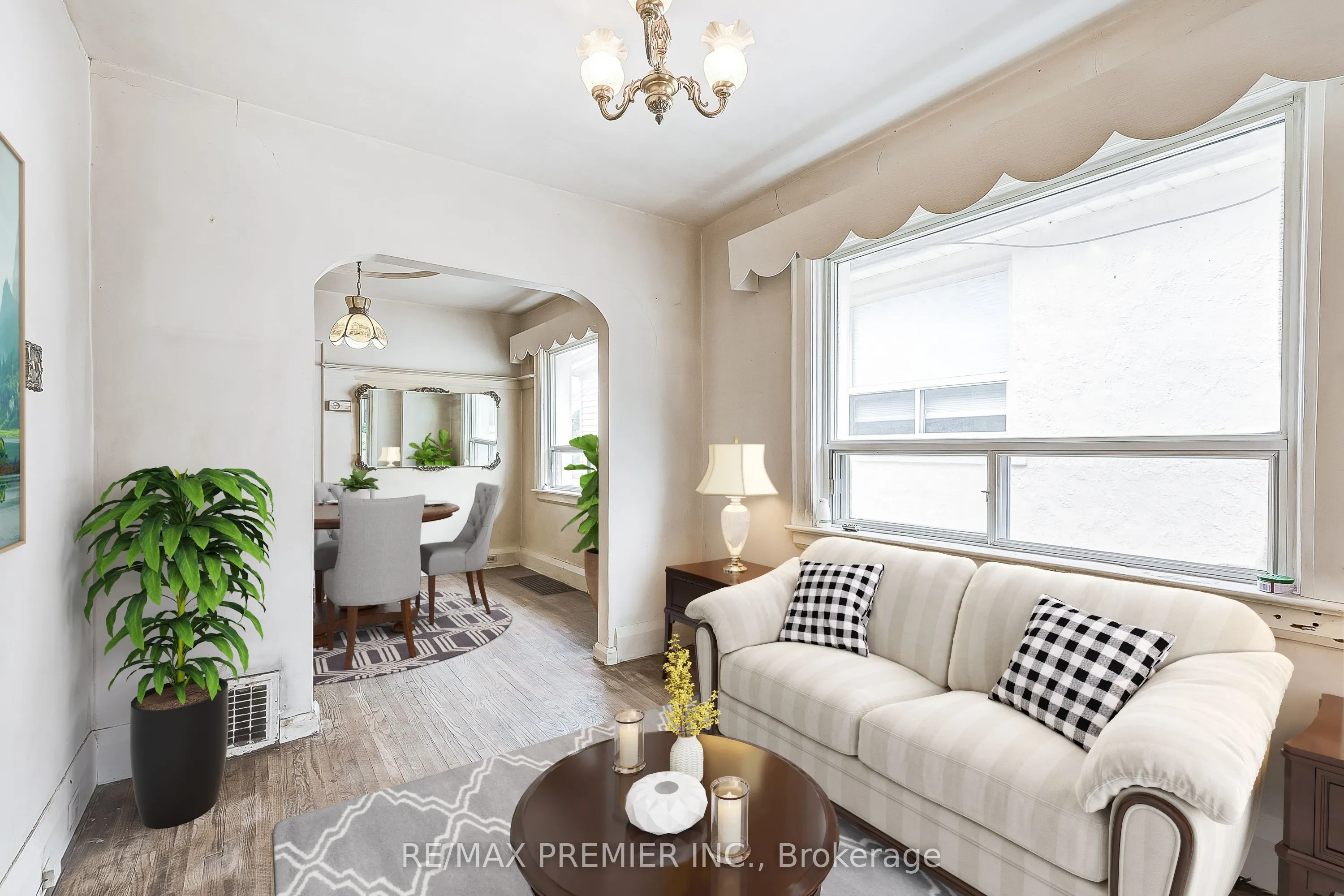 16 Porter Avenue