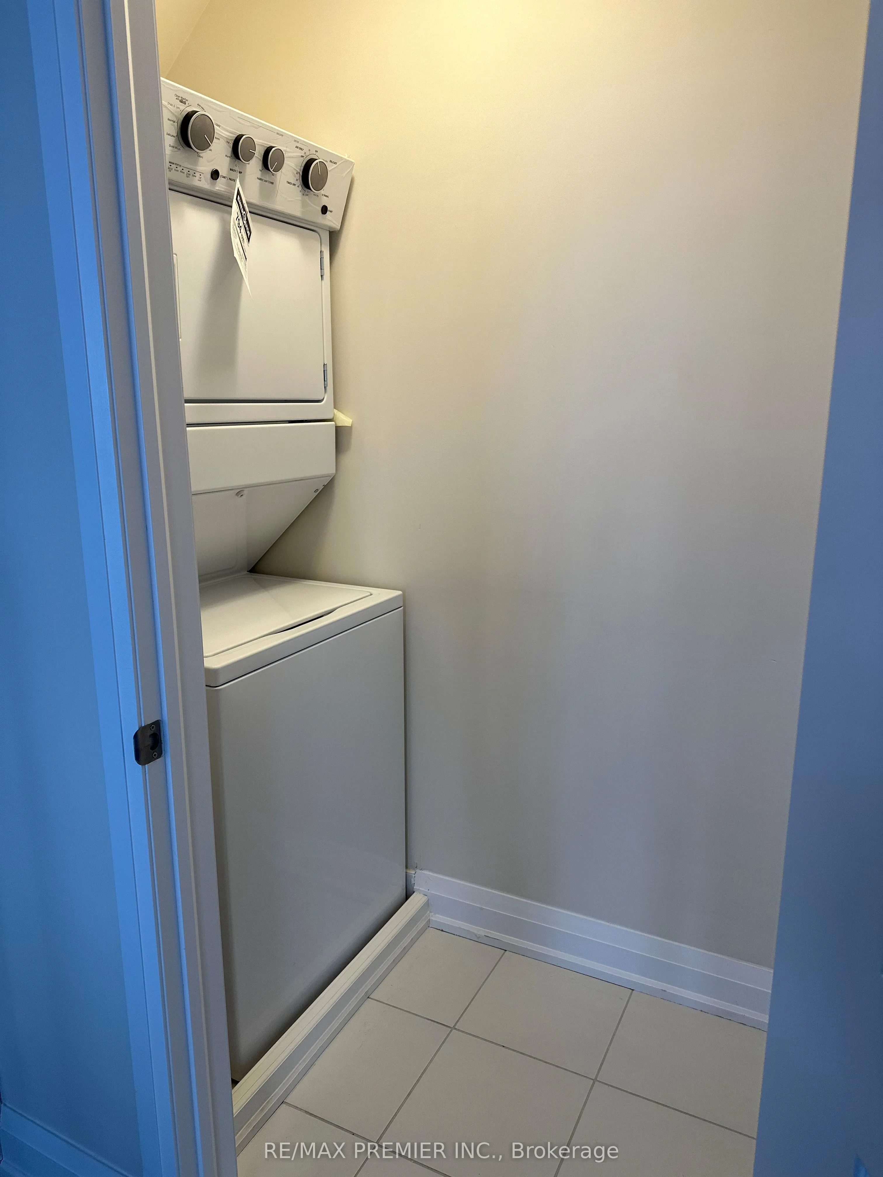 1581 Rose Way, #104