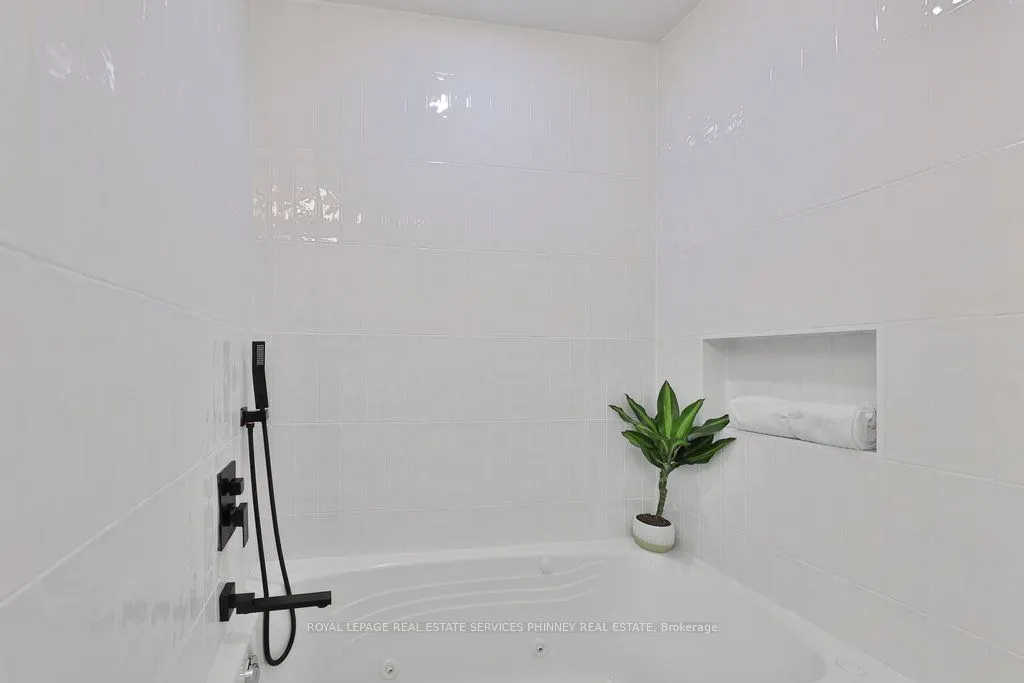 1130 Cawthra Road, #48