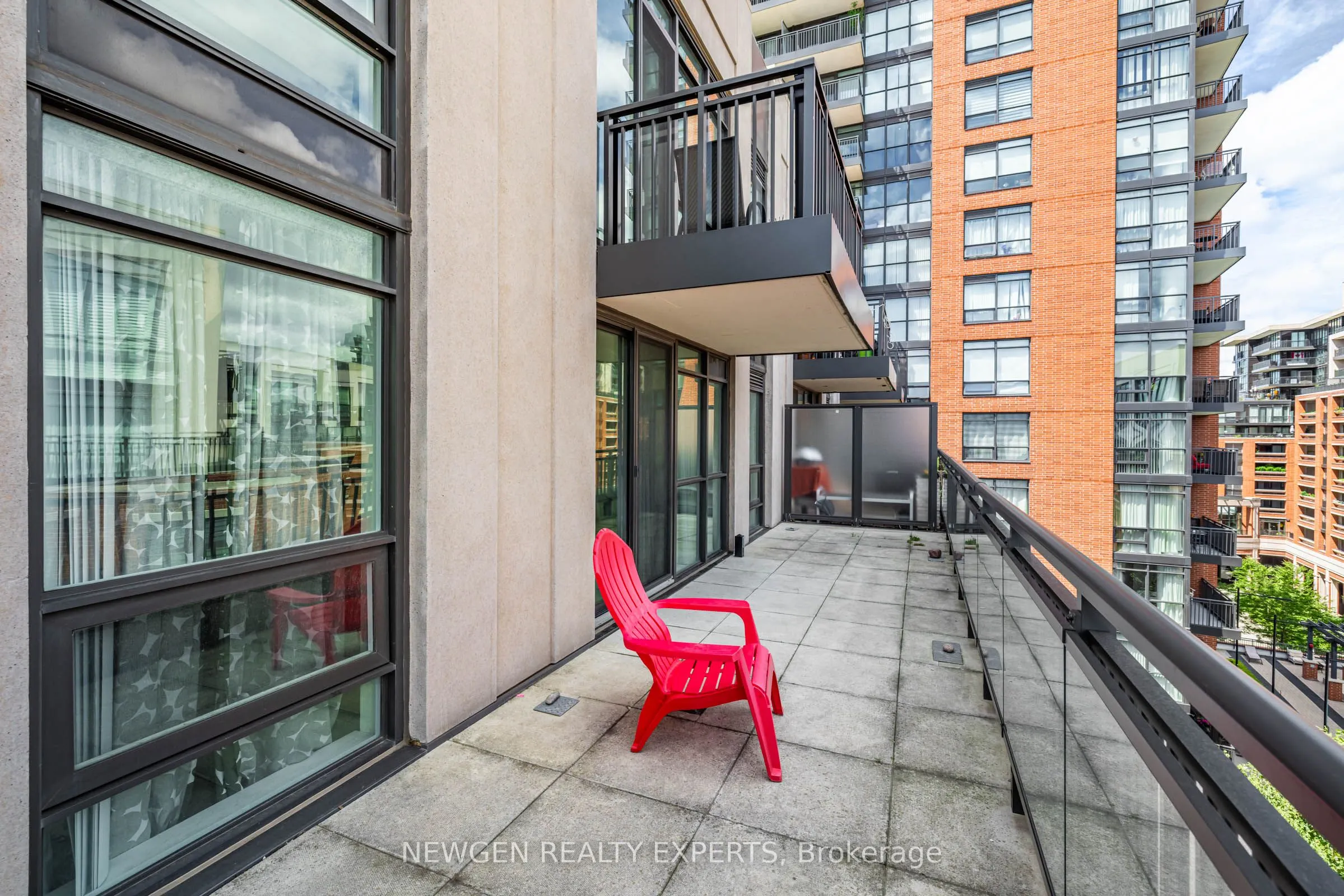 800 Lawrence Avenue W, #704