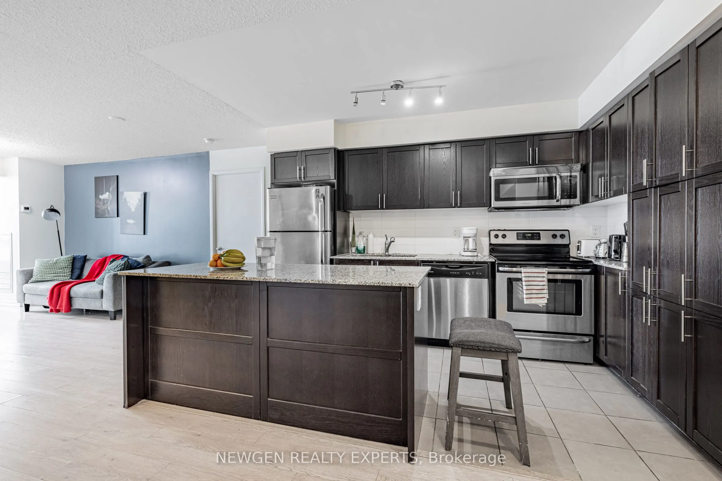 800 Lawrence Avenue W, #704