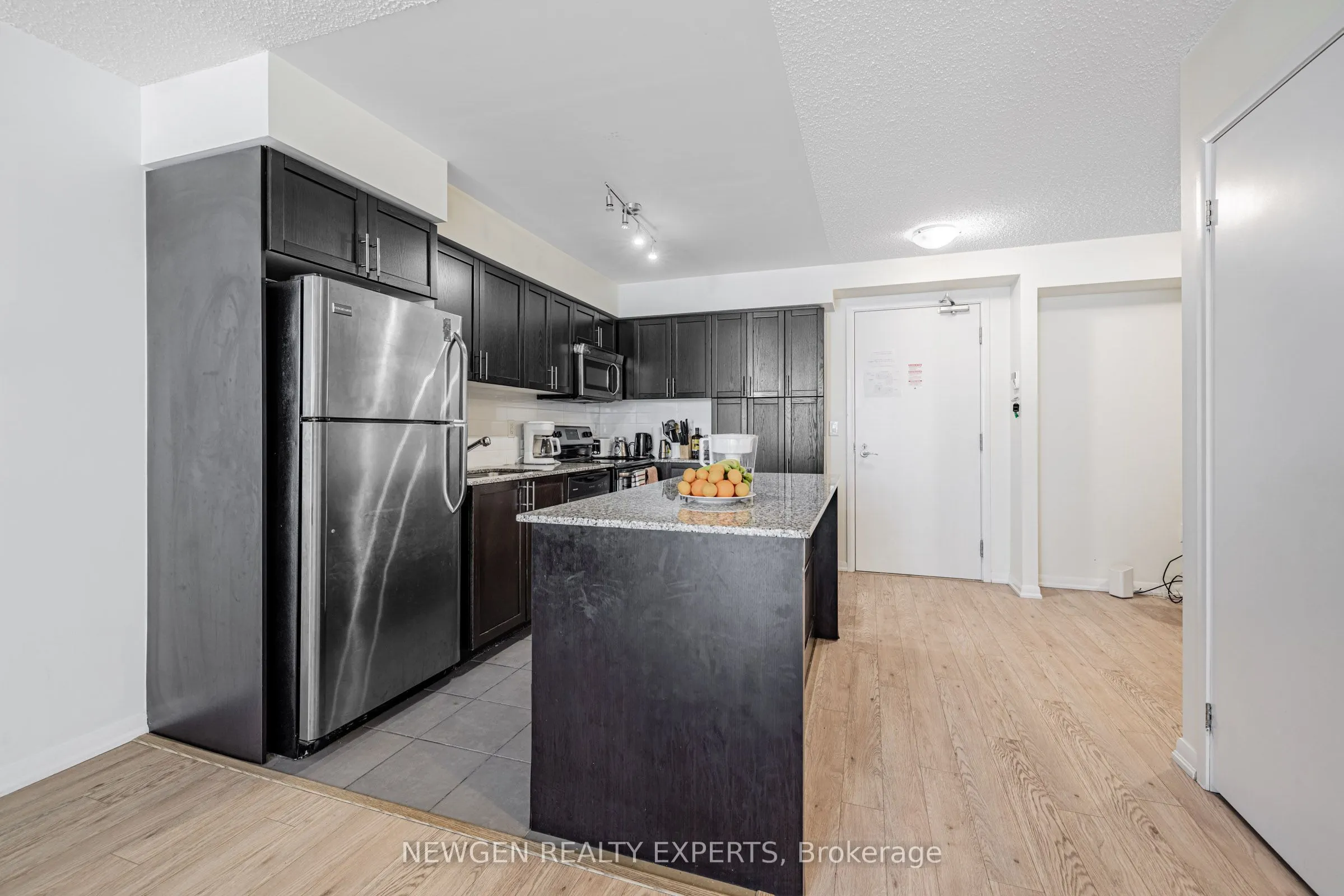 800 Lawrence Avenue W, #704