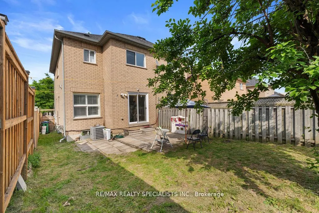 8 Coachwhip Road