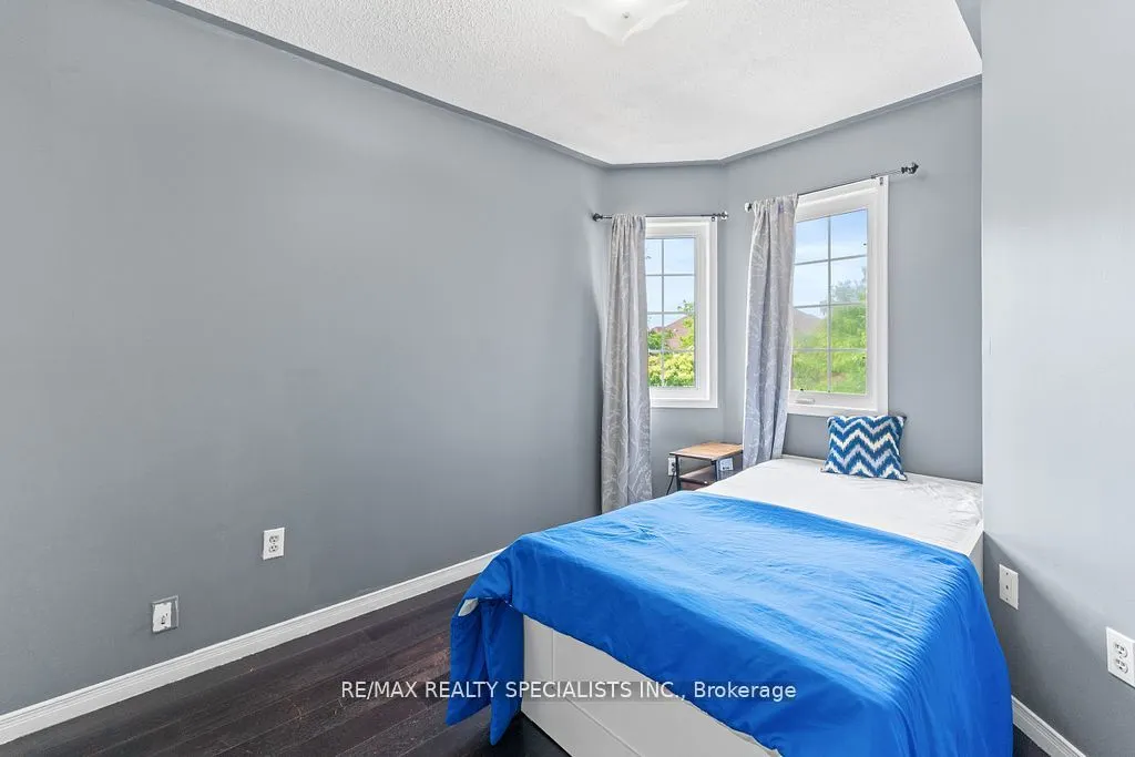 8 Coachwhip Road