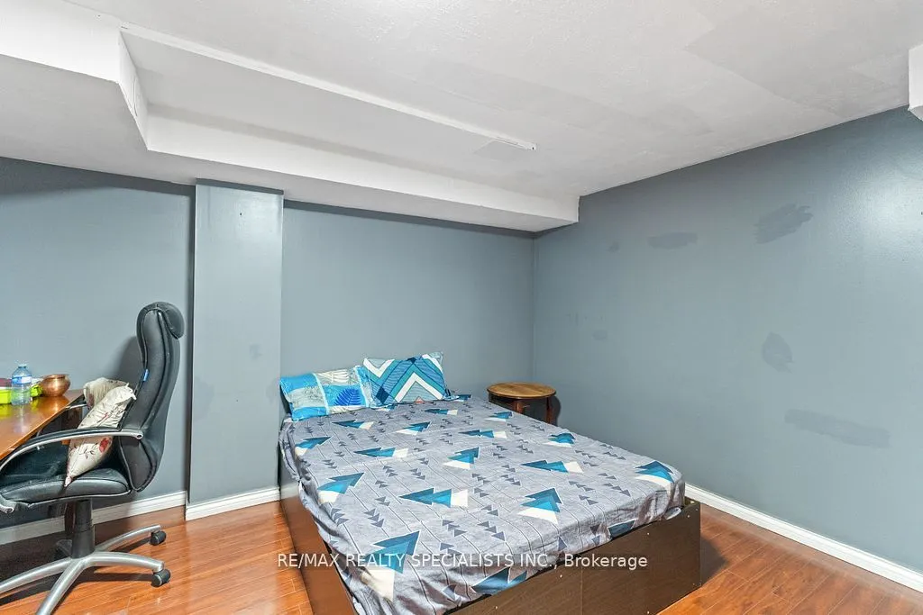 8 Coachwhip Road