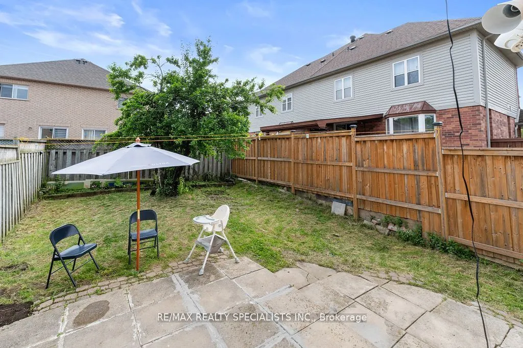 8 Coachwhip Road