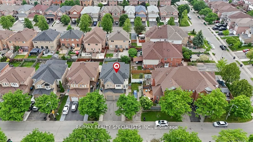 8 Coachwhip Road