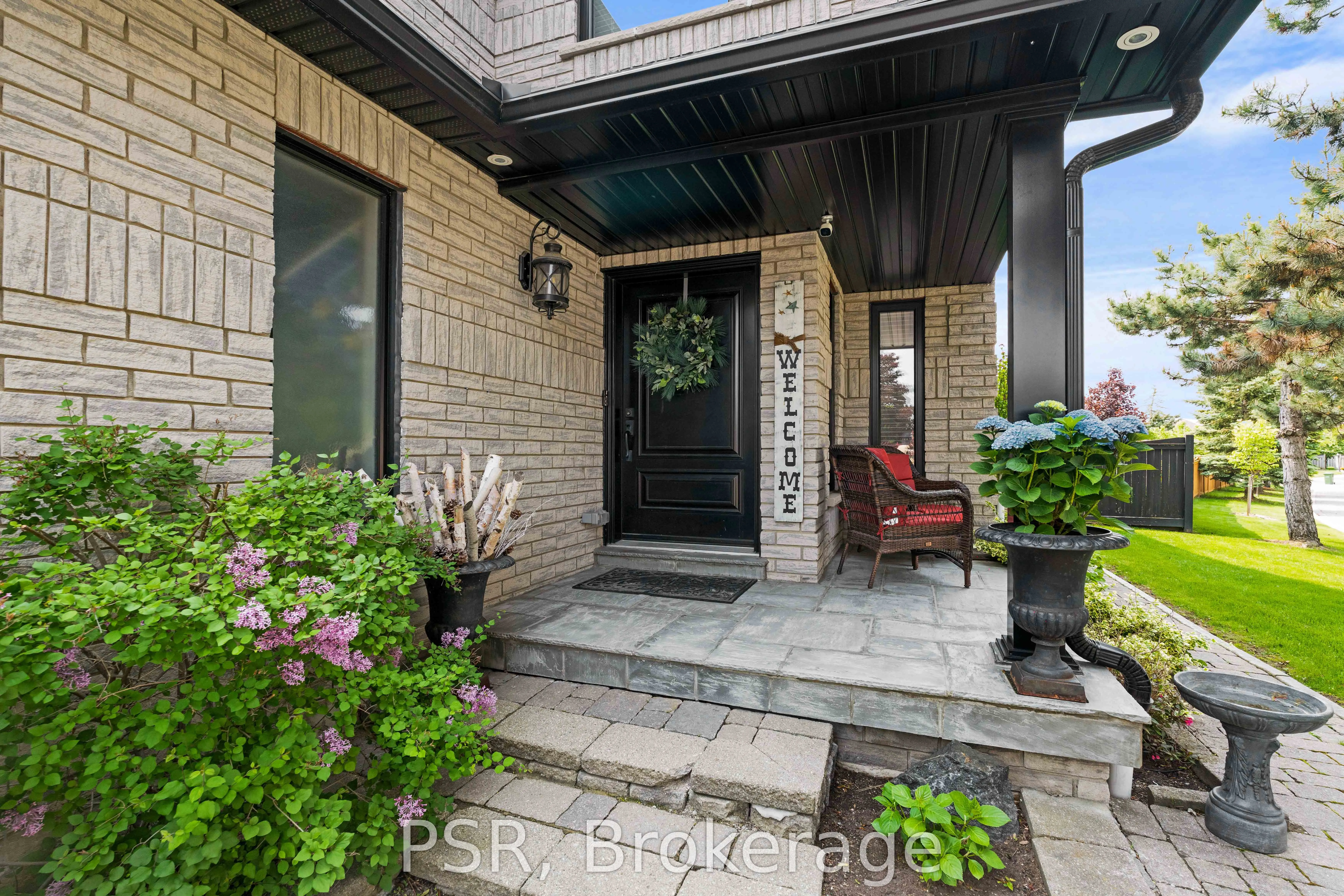 11 Tanzini Drive