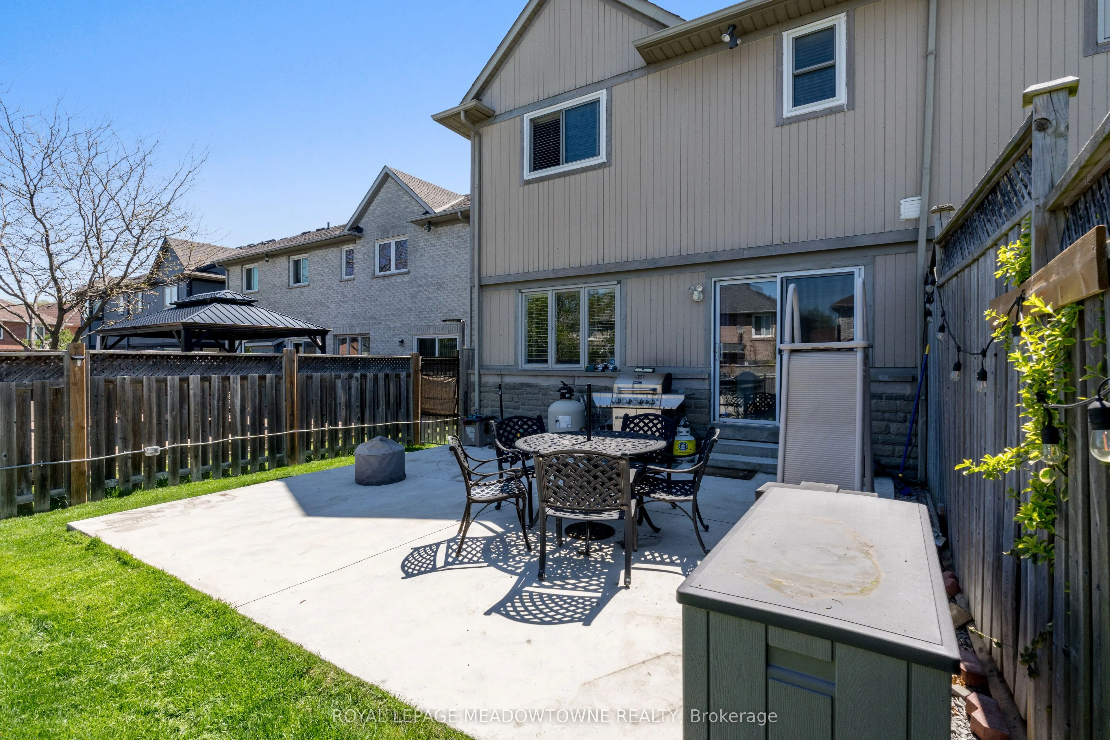 1876 Stevington Crescent