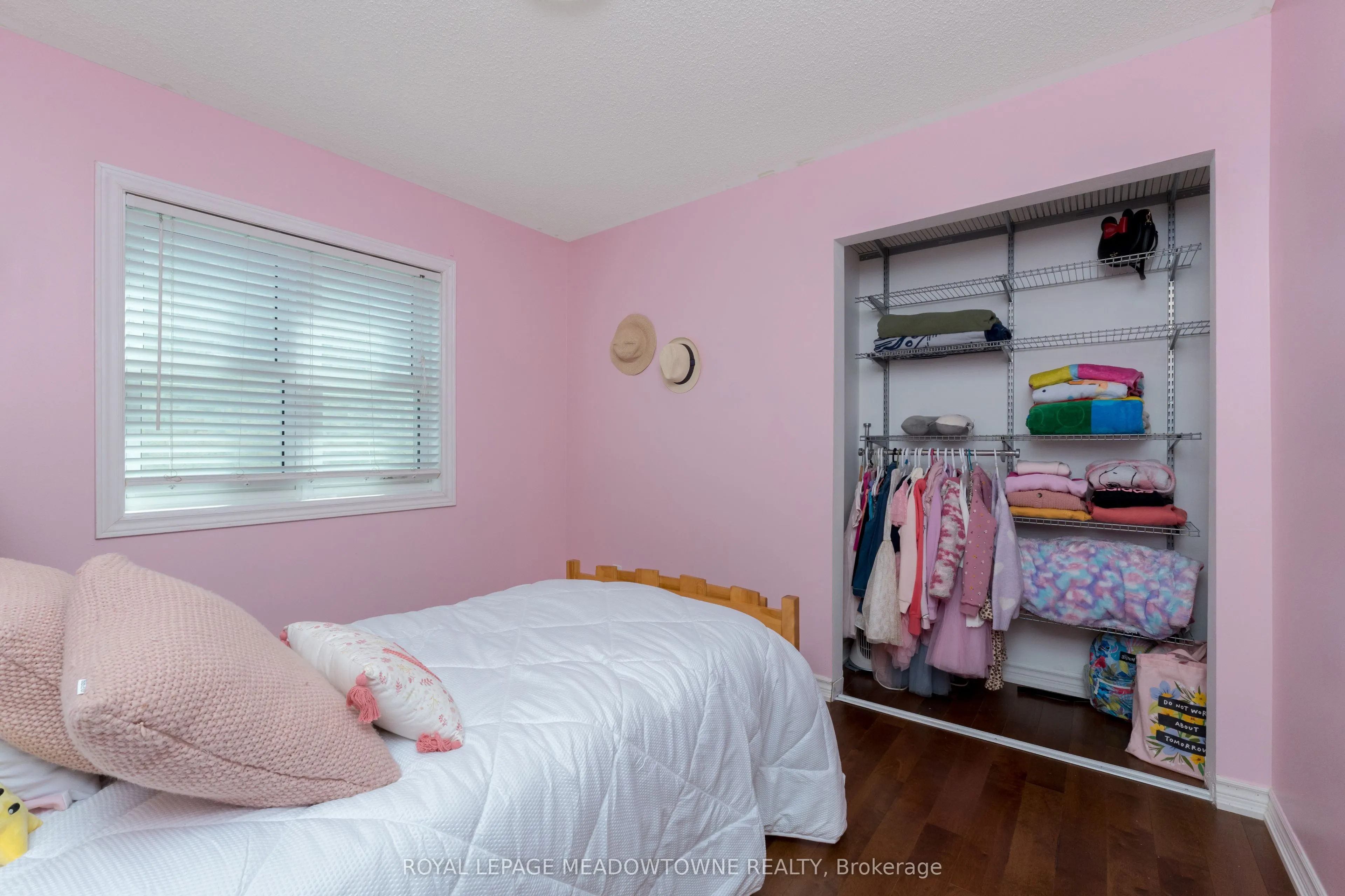 1876 Stevington Crescent