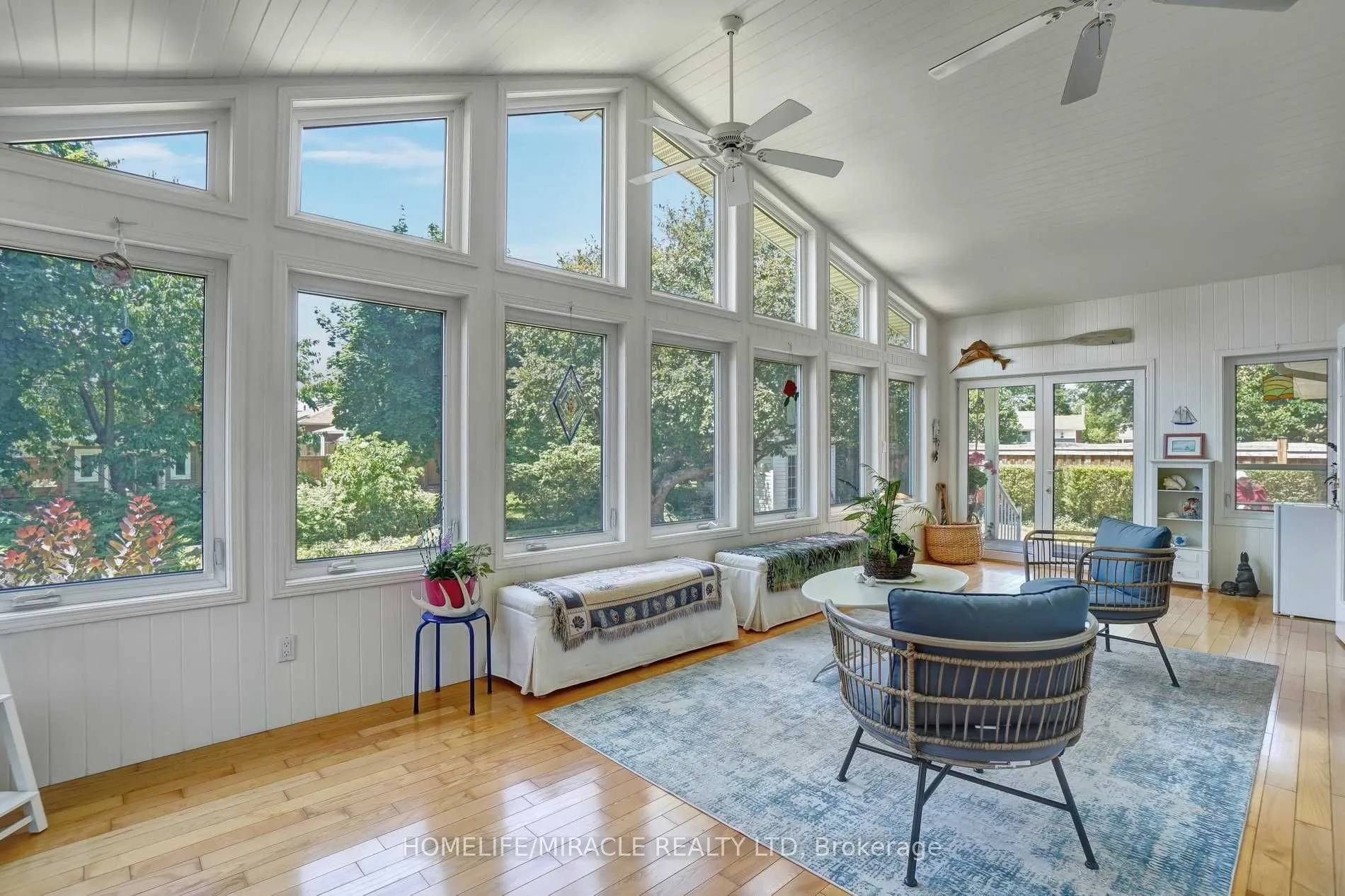 16 Plainsman Road