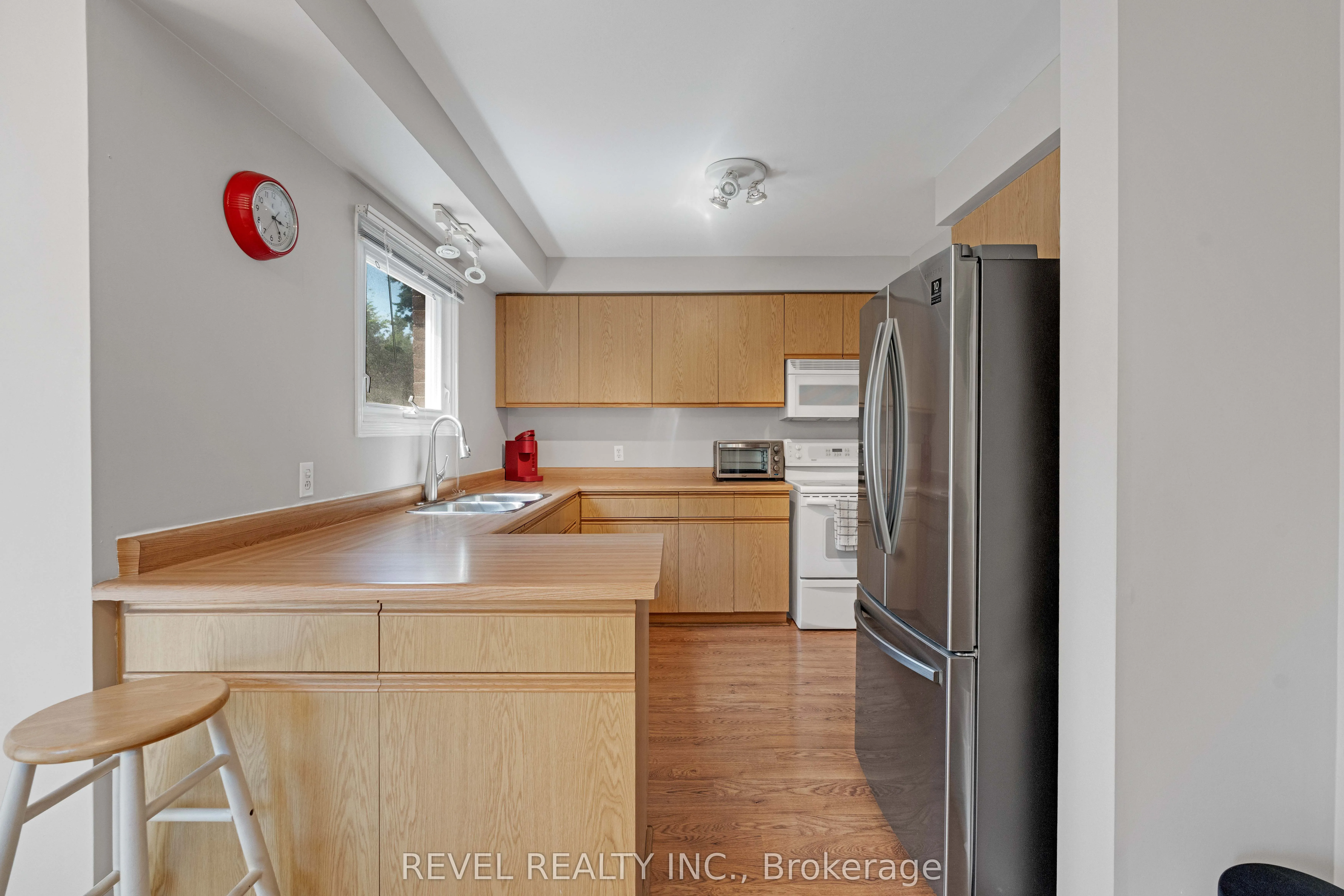 42 Deer Valley Drive