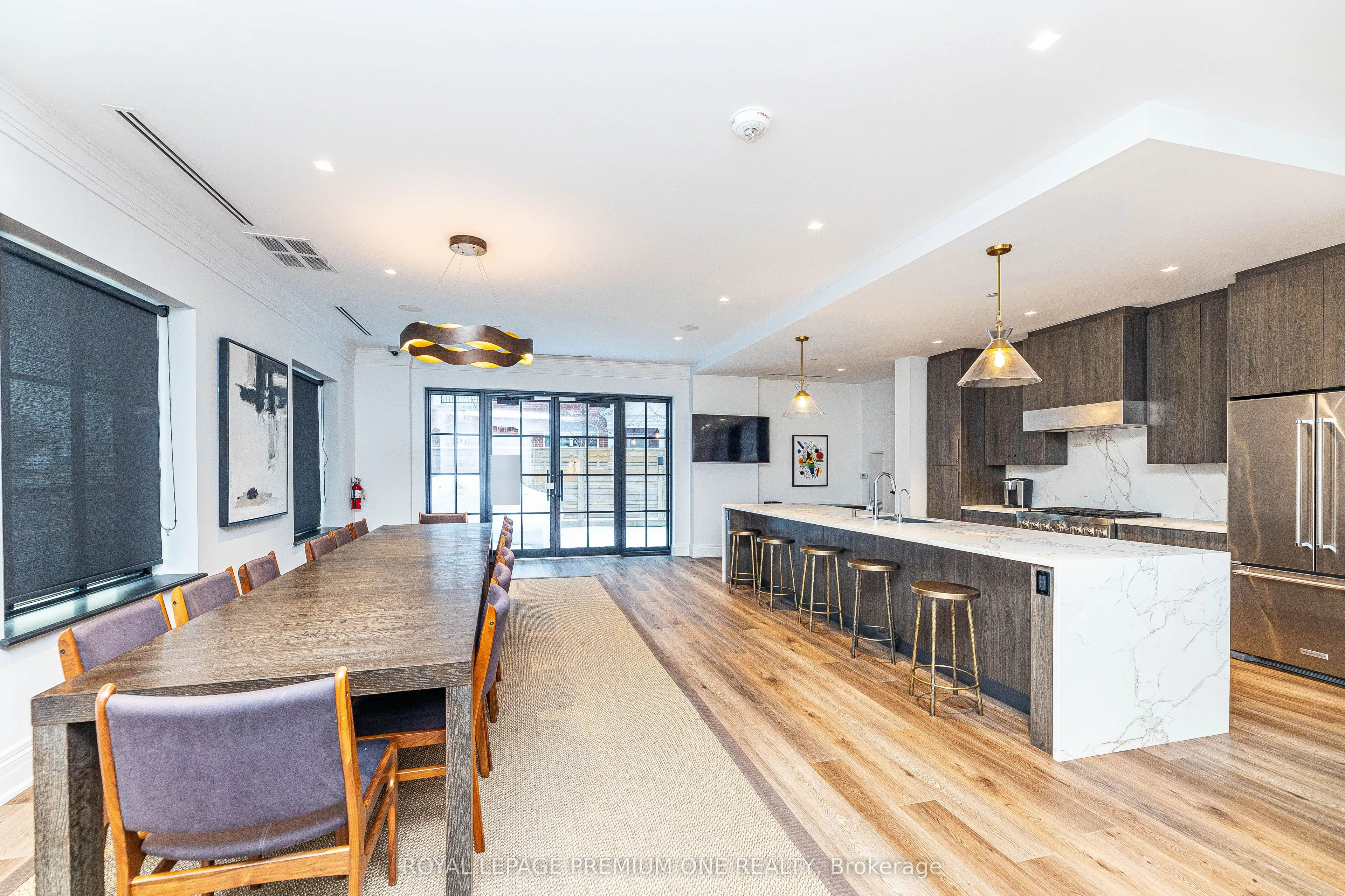 571 Prince Edward Drive N, #101
