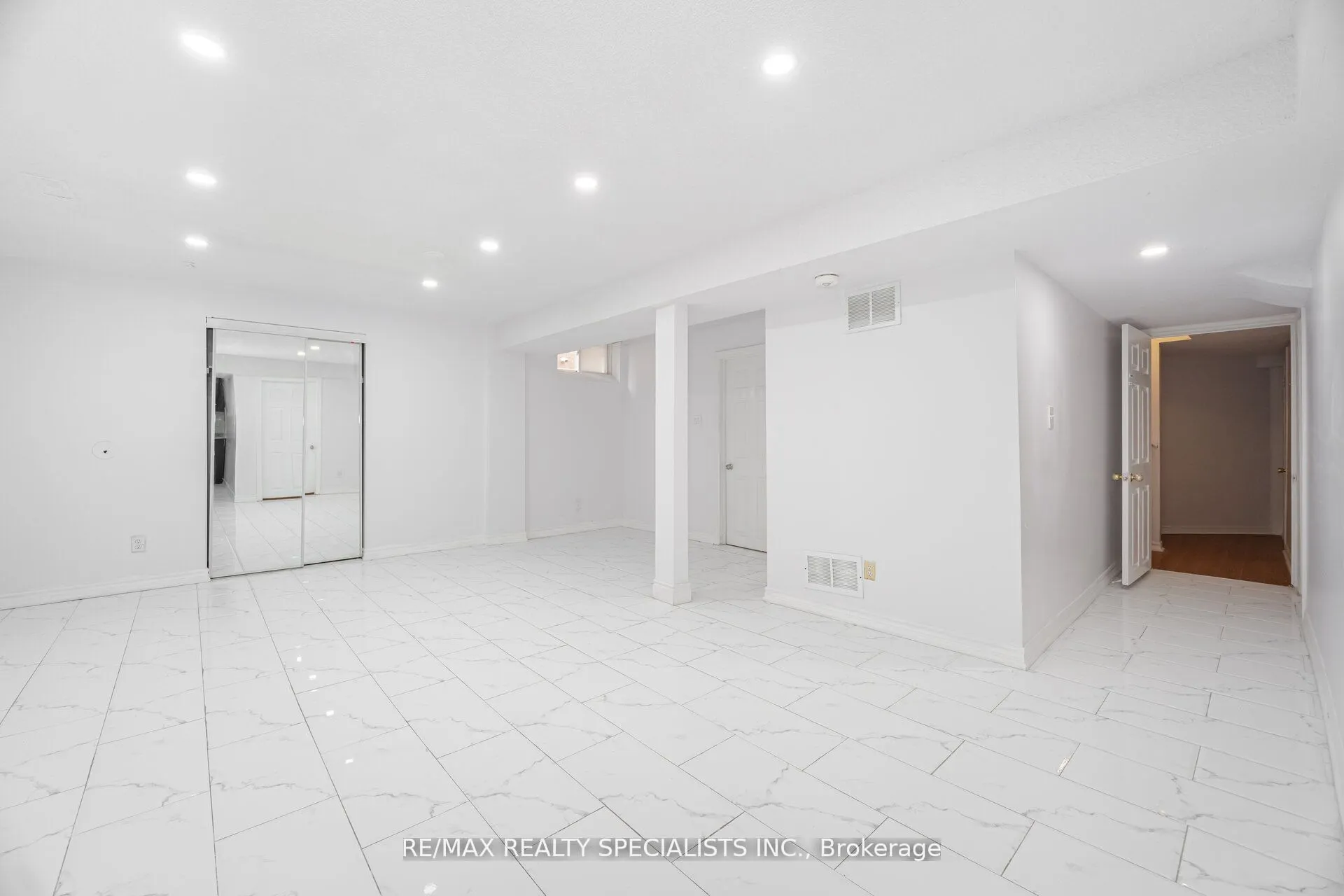 8 Goreridge Crescent