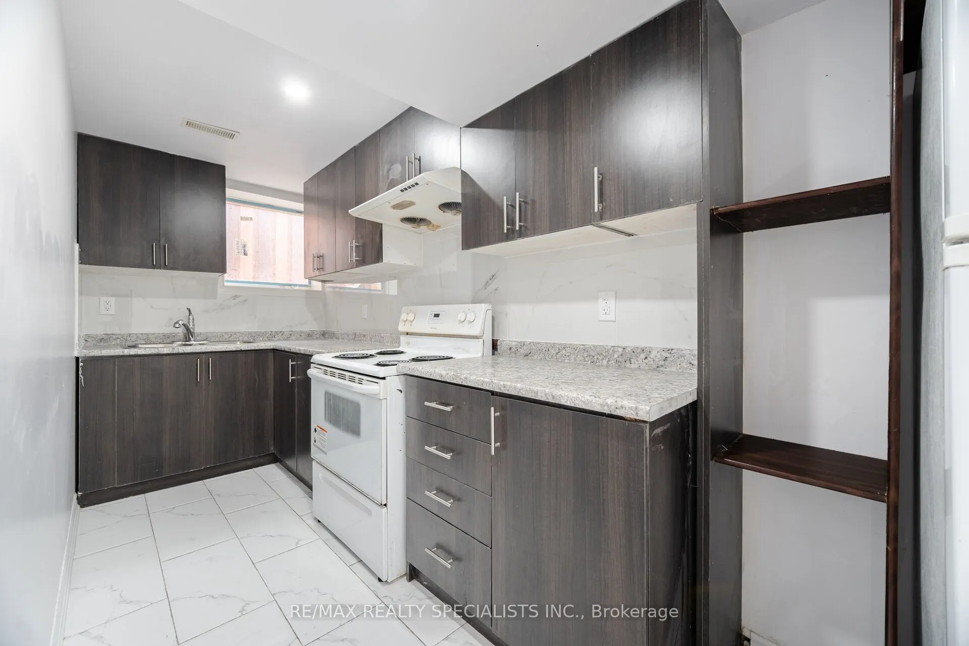 8 Goreridge Crescent