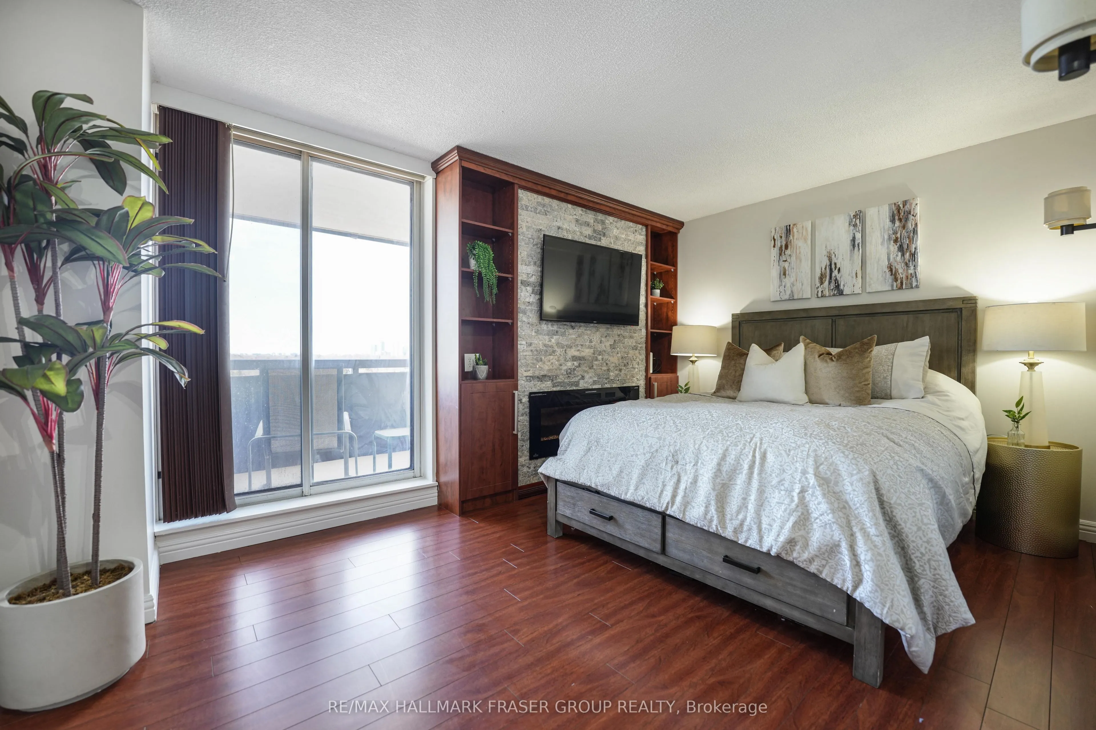 3845 Lake Shore Boulevard W, #1111