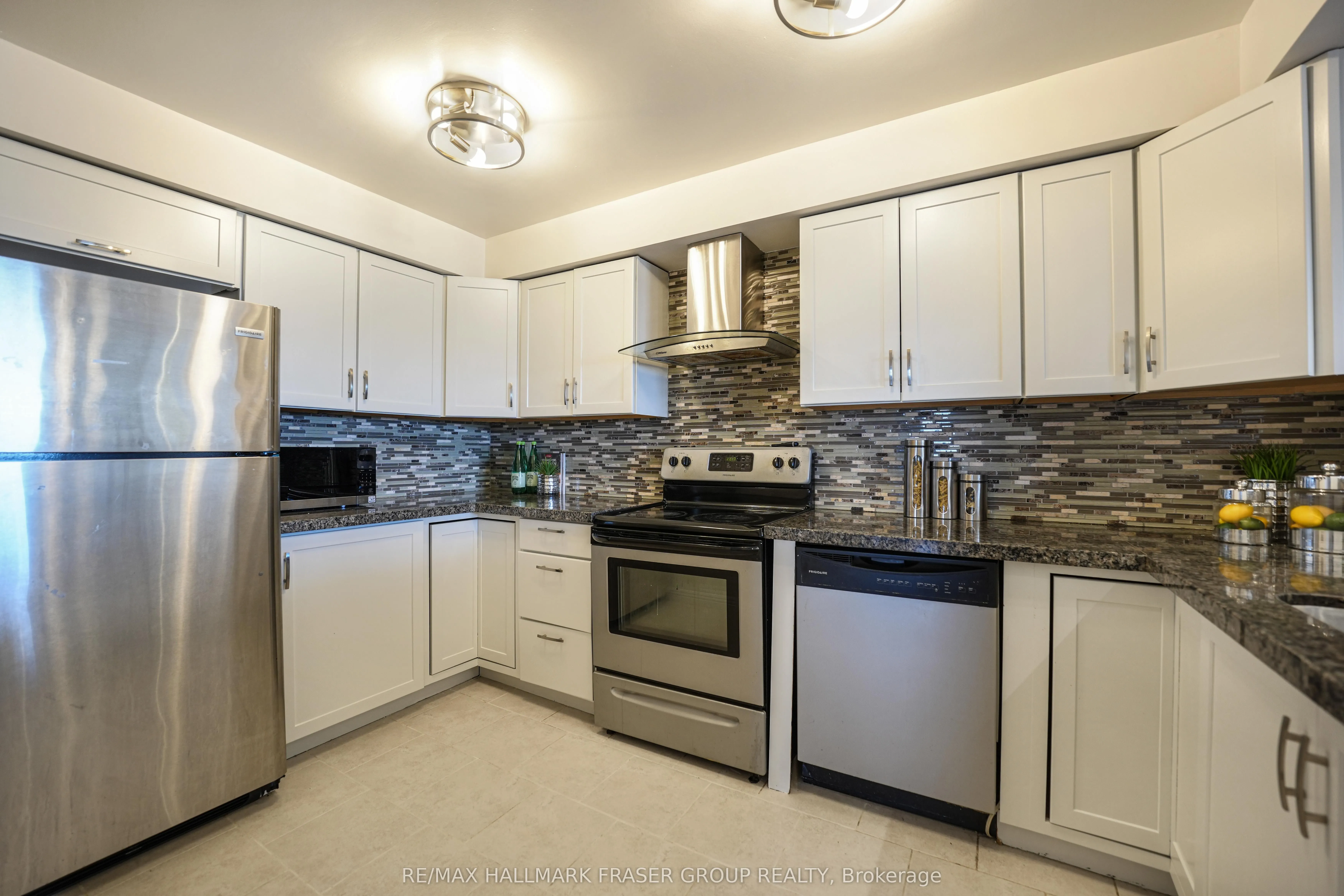 3845 Lake Shore Boulevard W, #1111