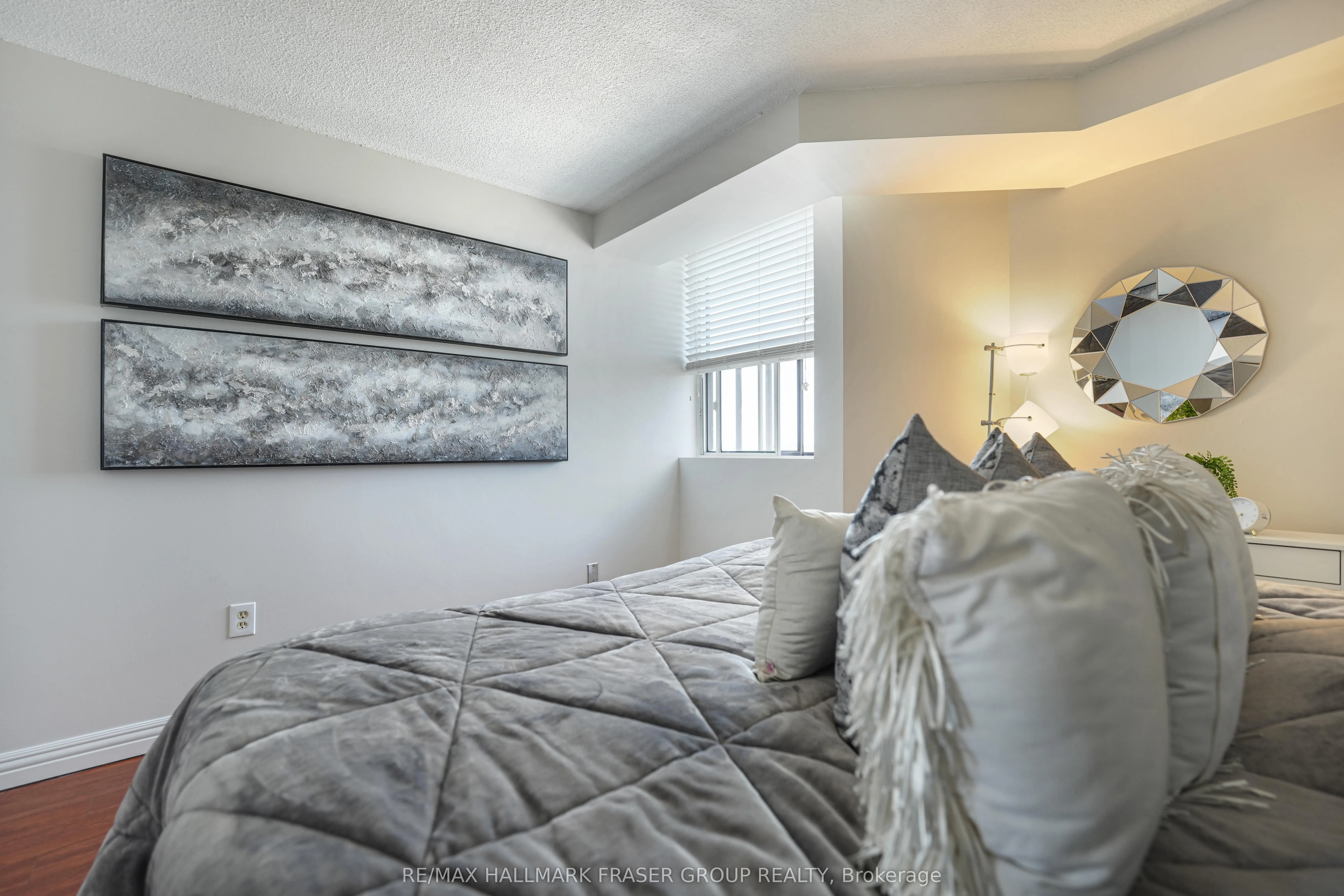 3845 Lake Shore Boulevard W, #1111