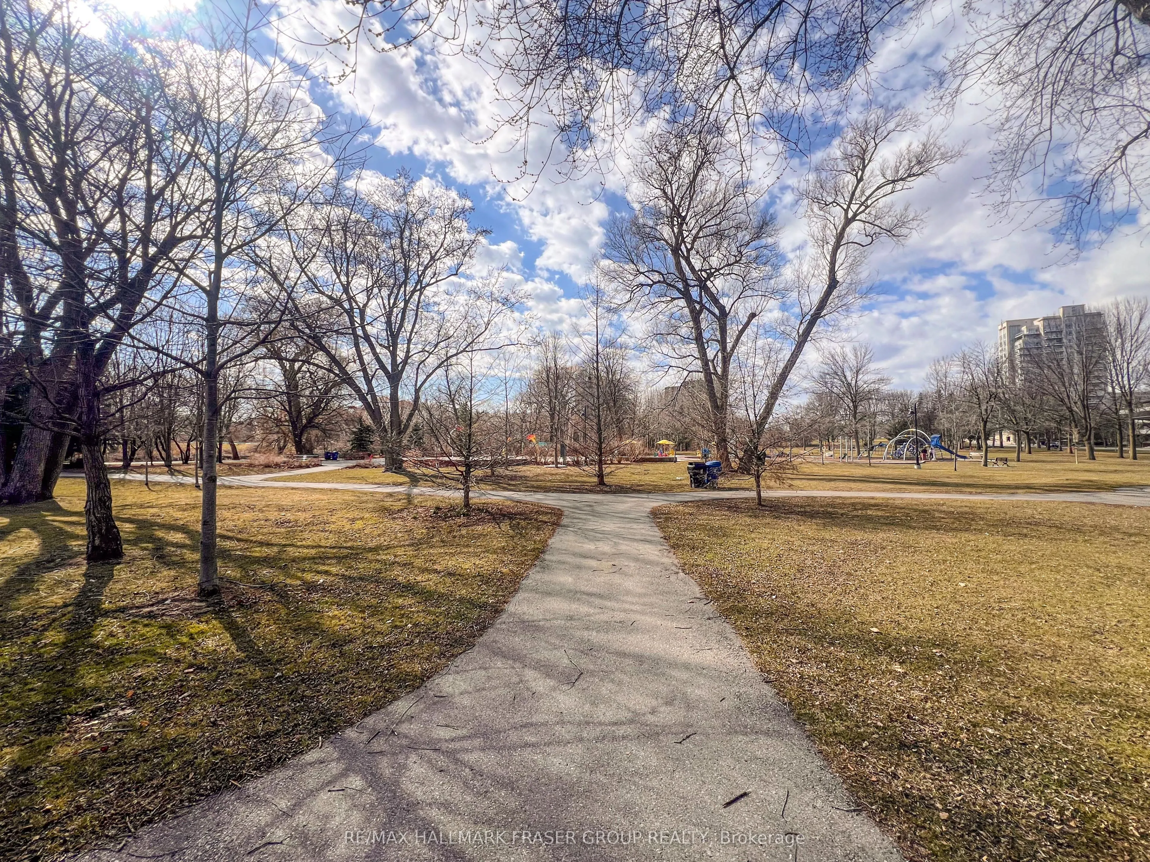 3845 Lake Shore Boulevard W, #1111