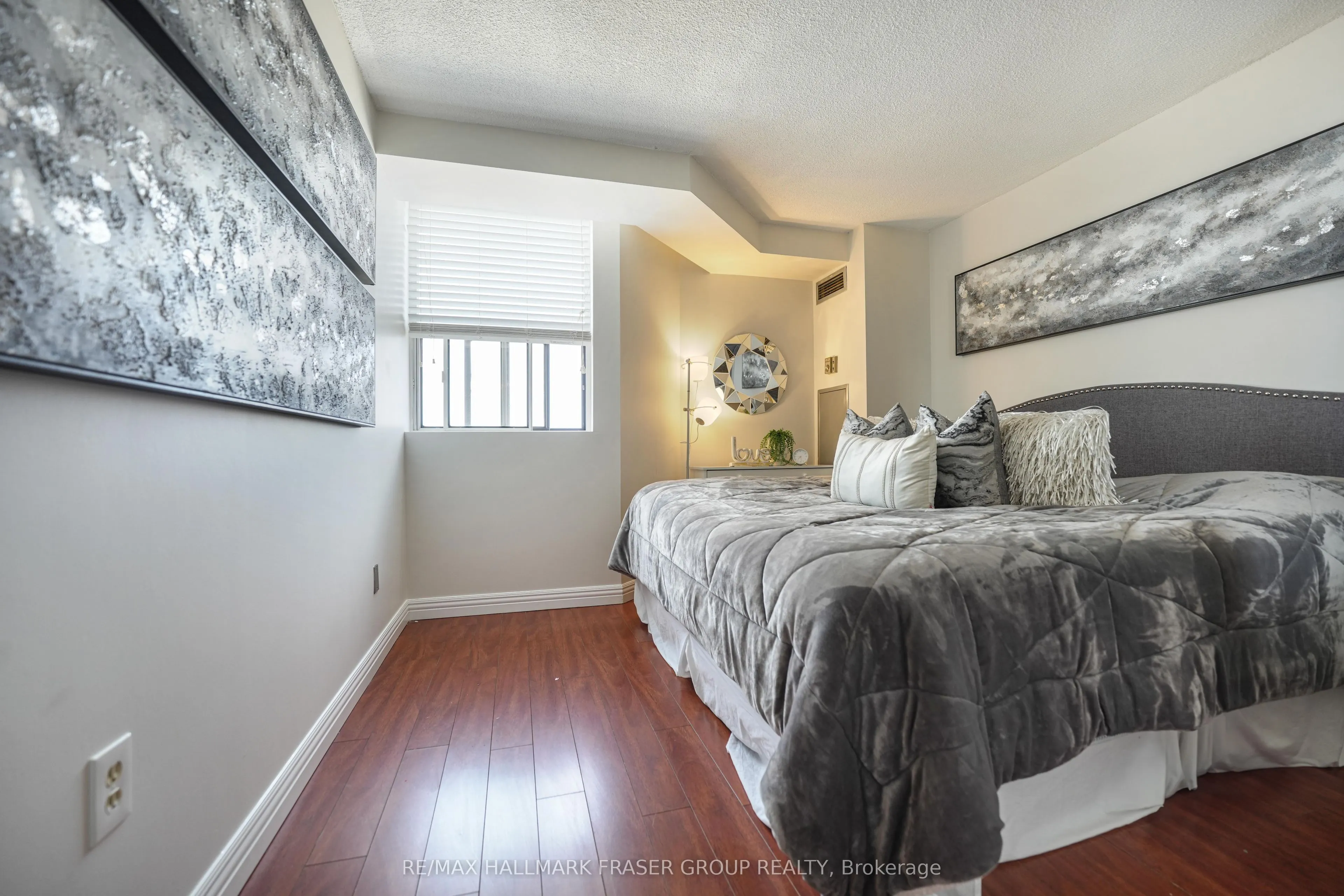 3845 Lake Shore Boulevard W, #1111