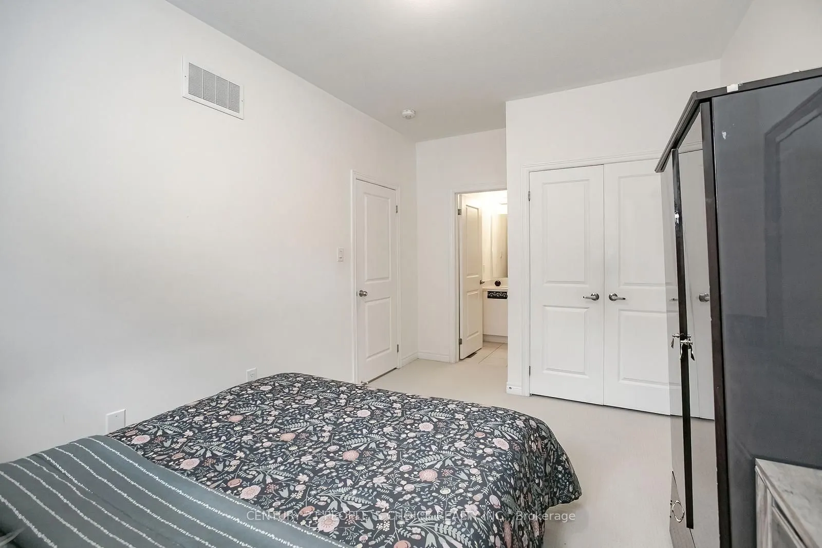 90 Hashmi Place