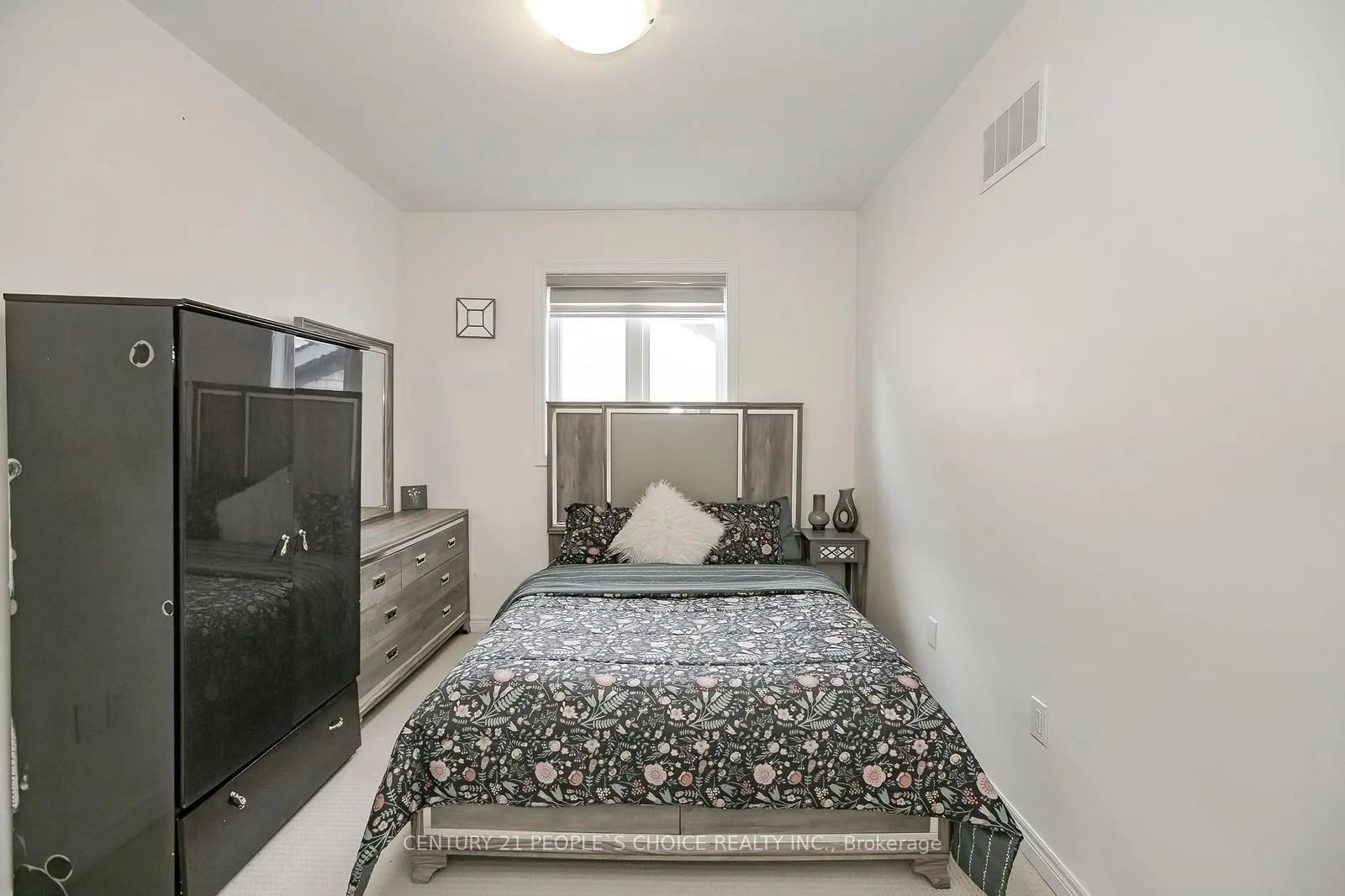 90 Hashmi Place