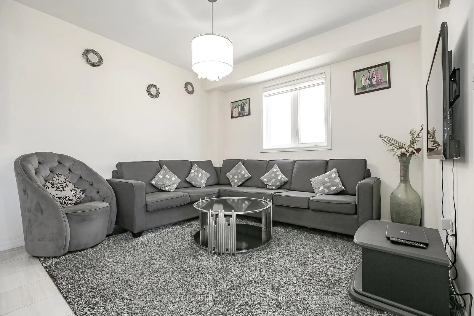90 Hashmi Place
