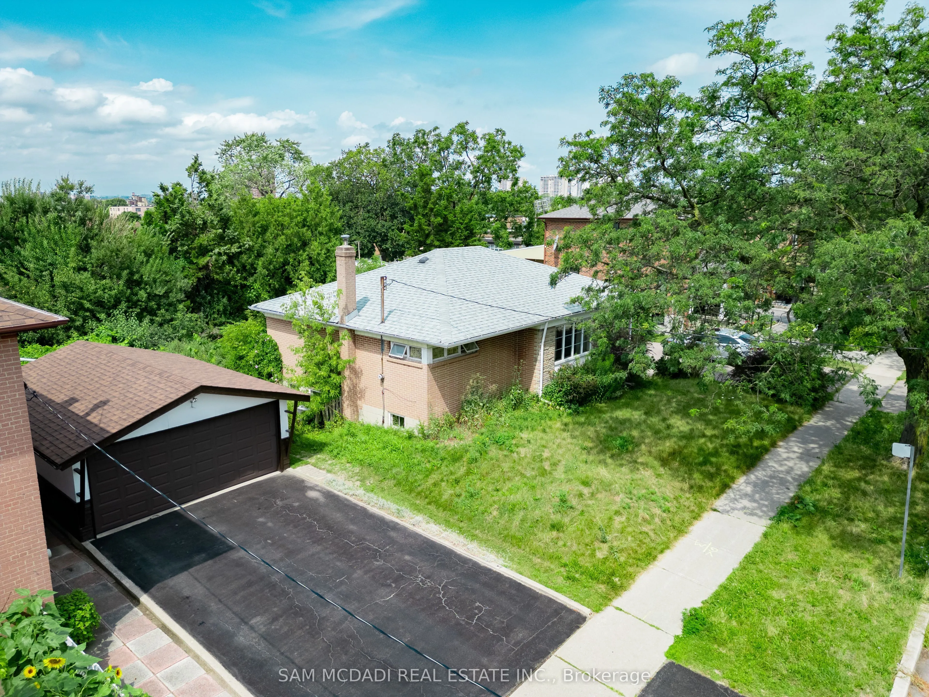 34 Highview Avenue