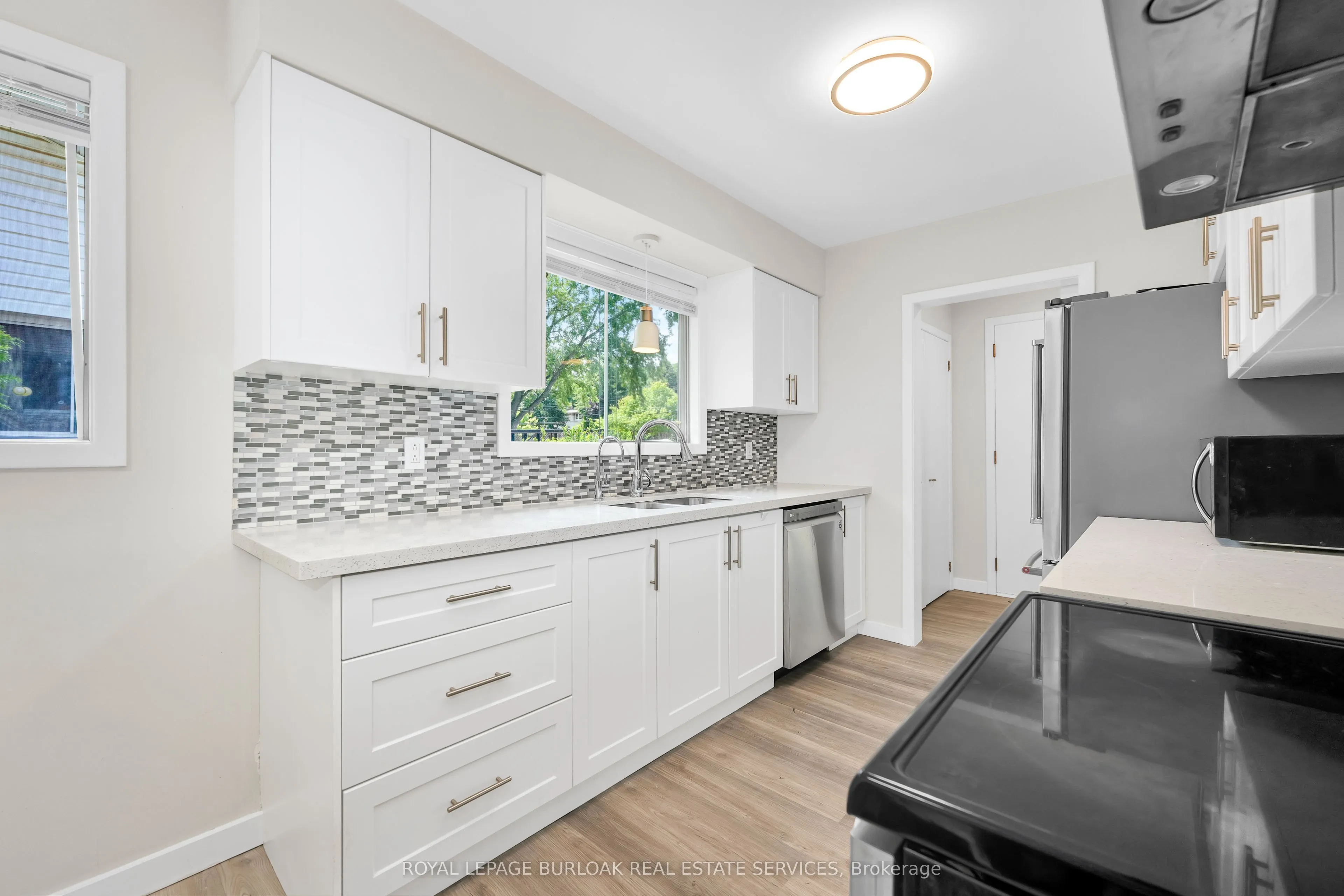 243 Appleby Line