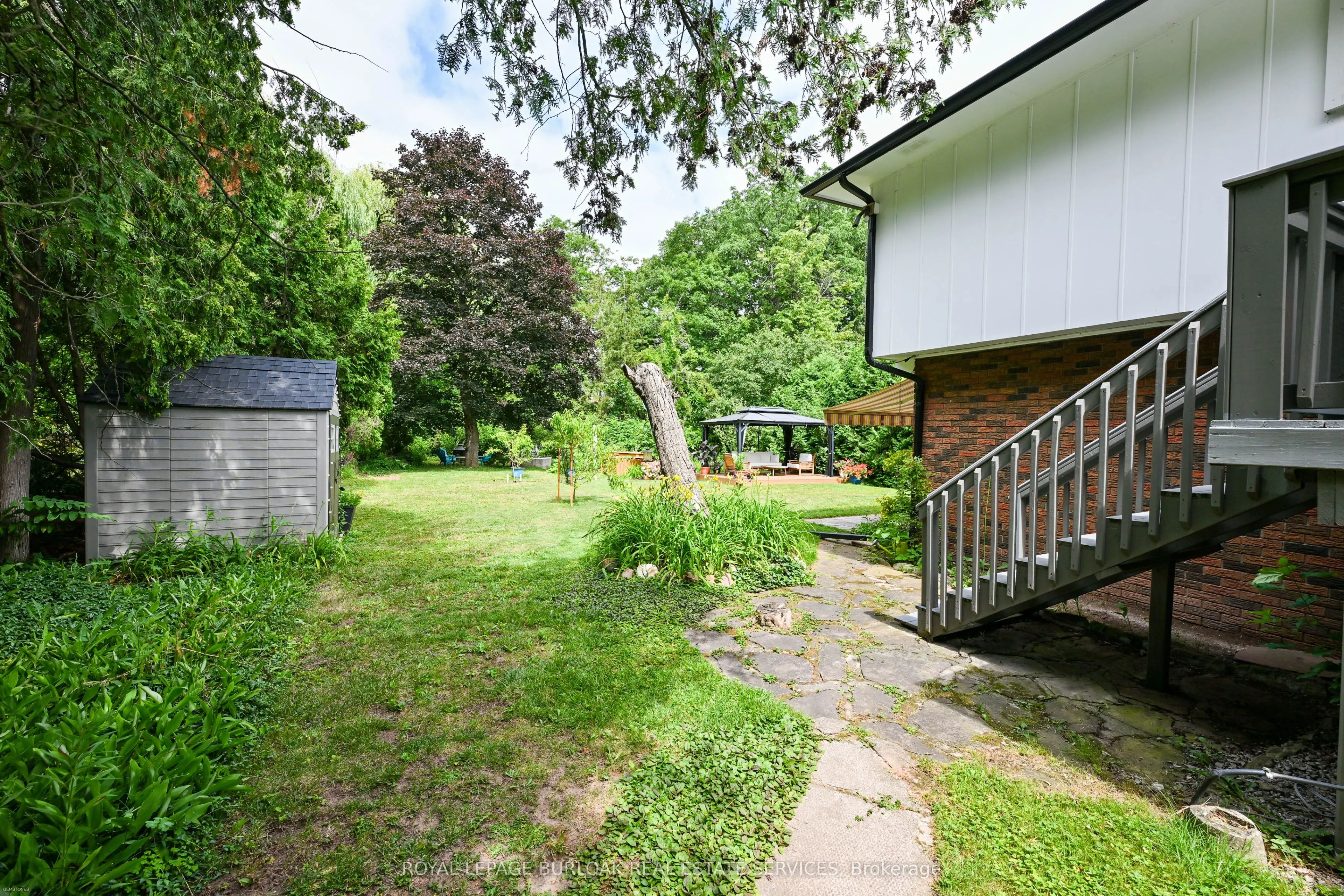 243 Appleby Line