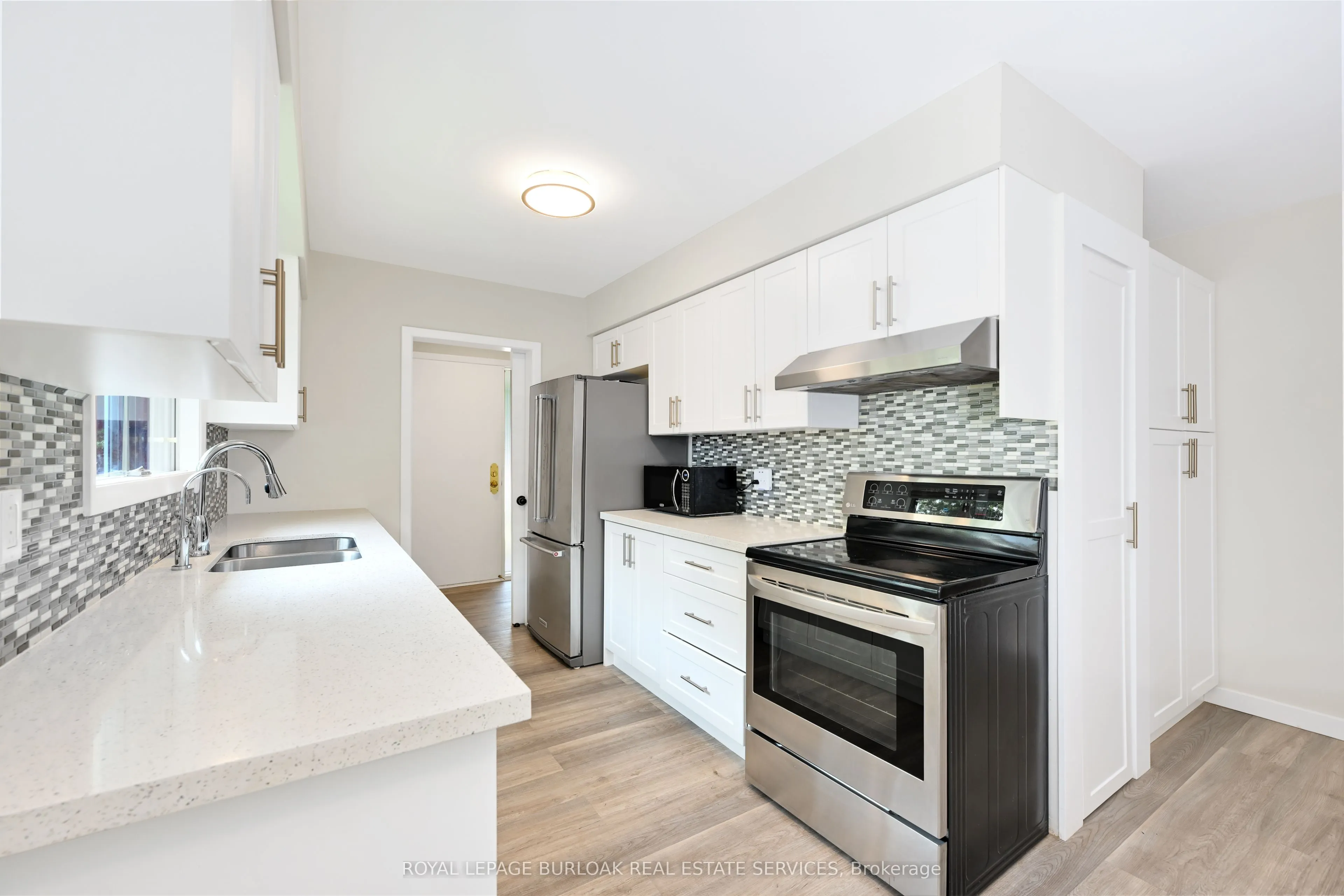 243 Appleby Line