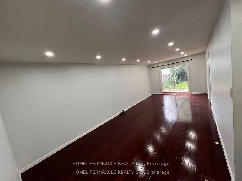 93 Greenbriar Road