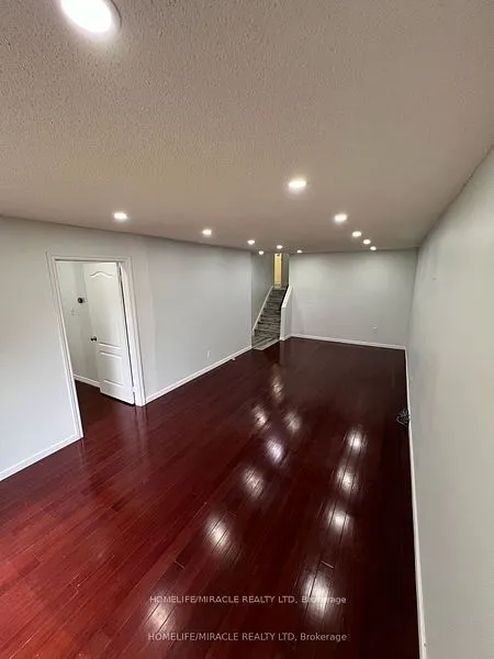 93 Greenbriar Road
