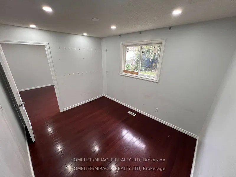93 Greenbriar Road