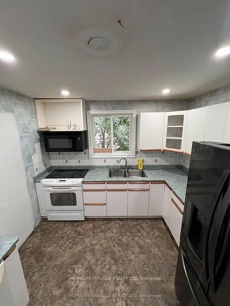 93 Greenbriar Road