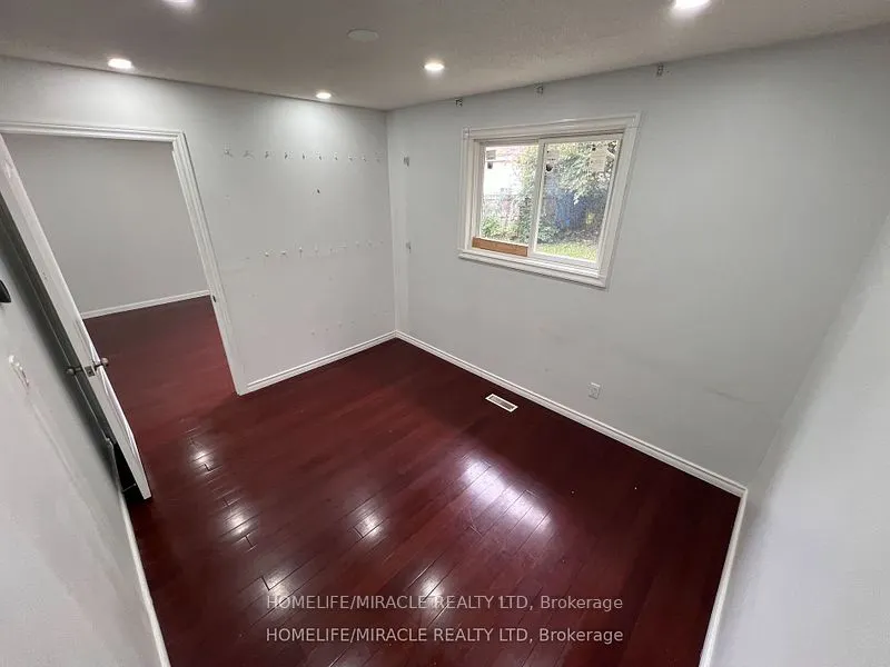93 Greenbriar Road