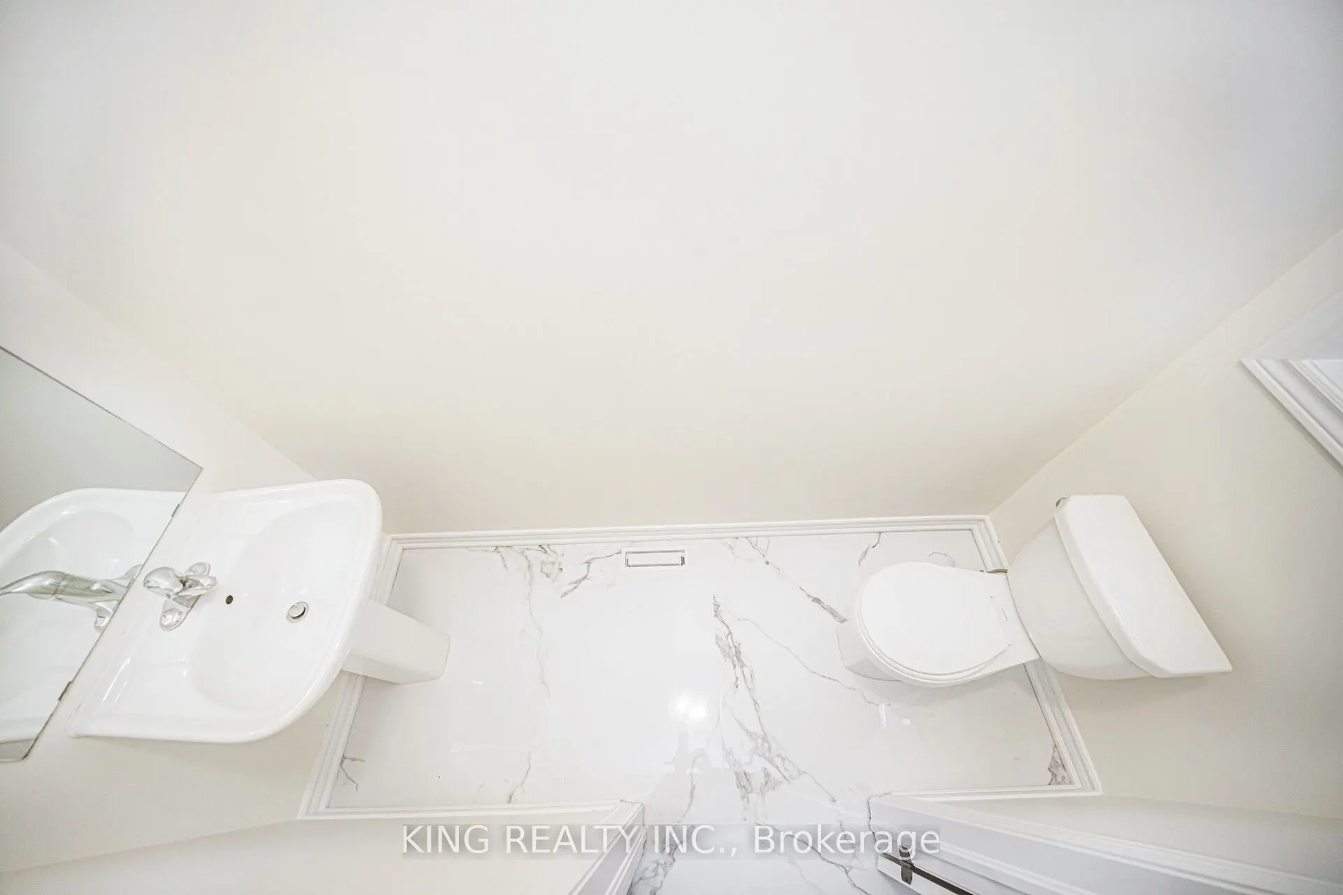 52 Haverstock Crescent
