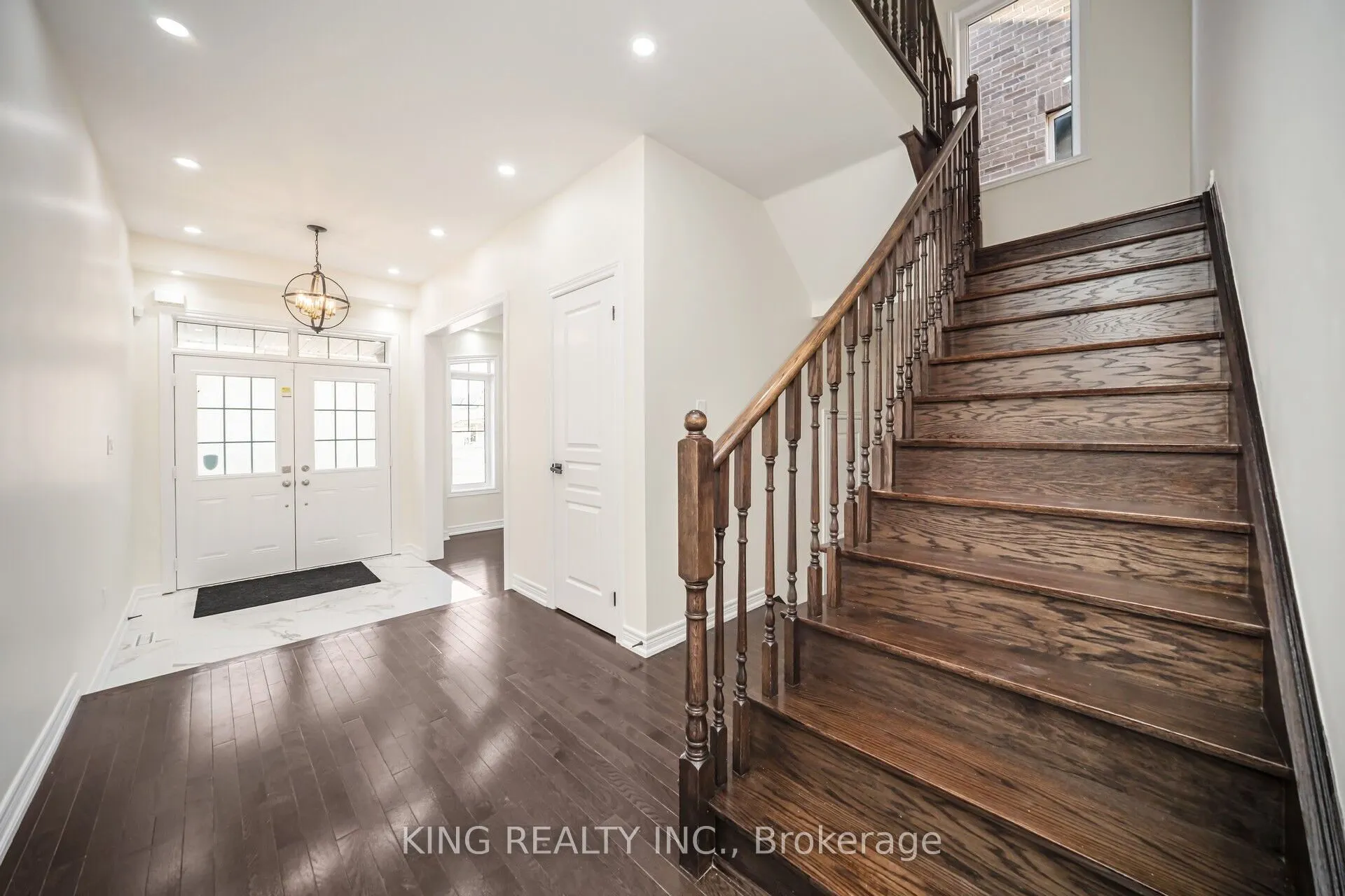 52 Haverstock Crescent