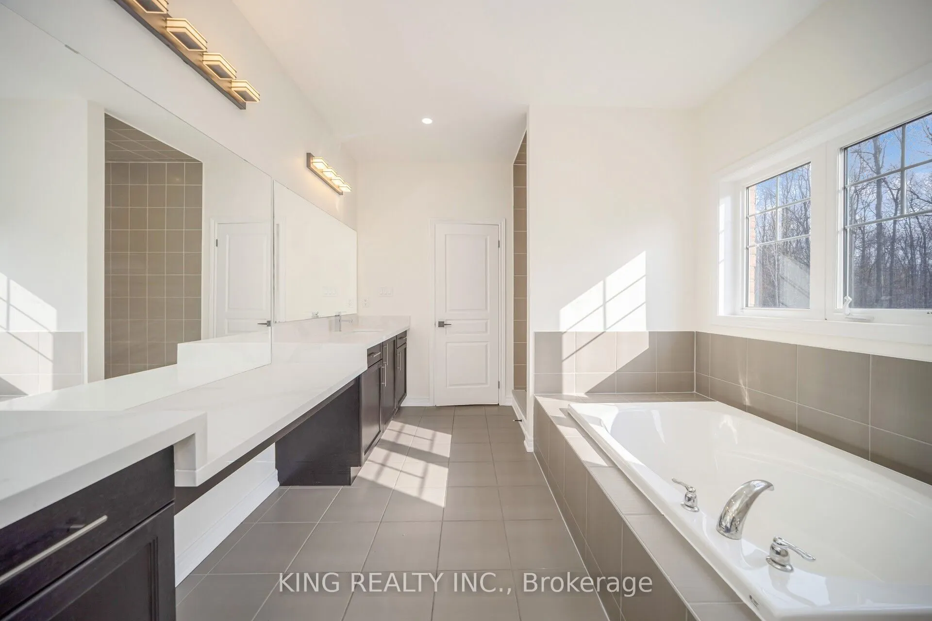 52 Haverstock Crescent