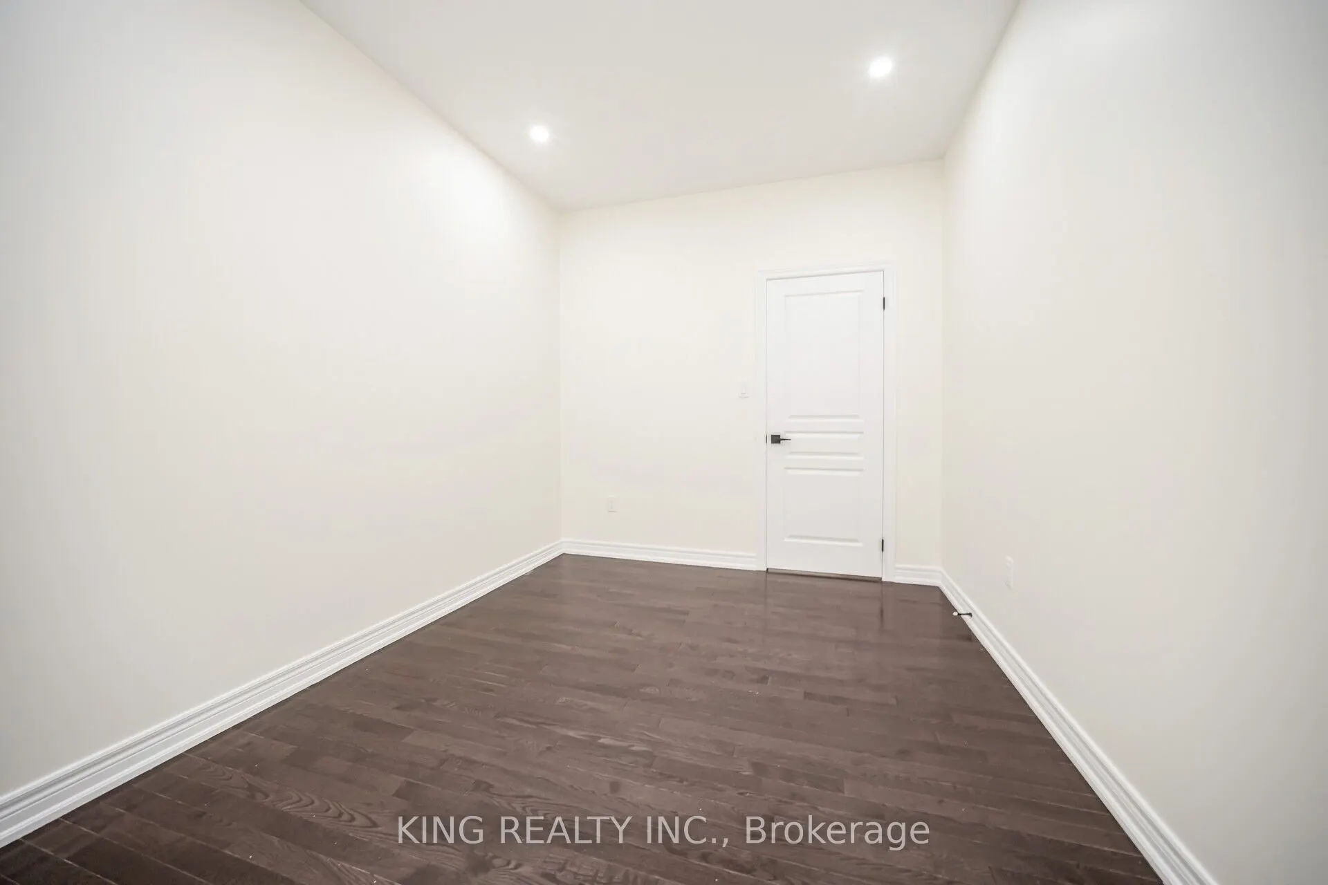 52 Haverstock Crescent
