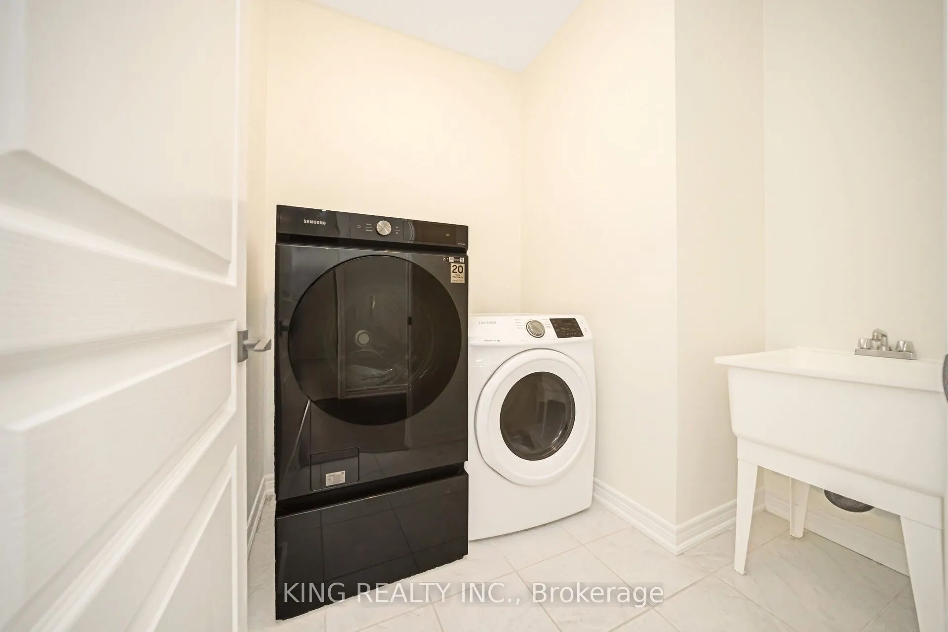 52 Haverstock Crescent
